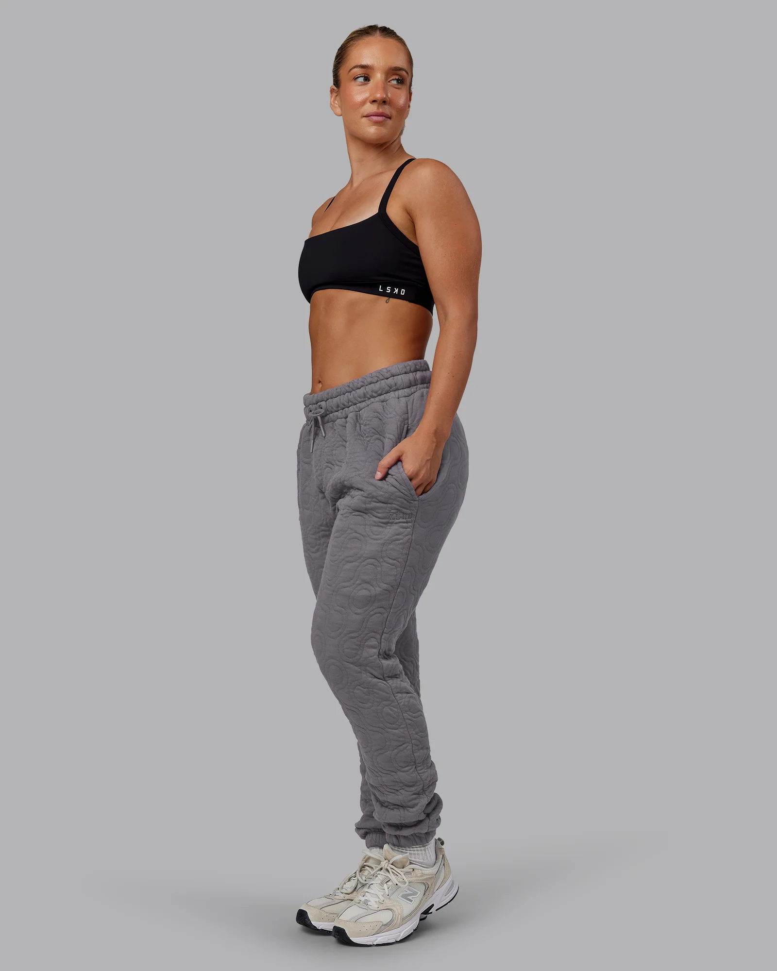 8404-mvp-quilted-track-pant-storm-front-geometric-11.webp MVP Quilted Track Pant - Storm Front-Geometric