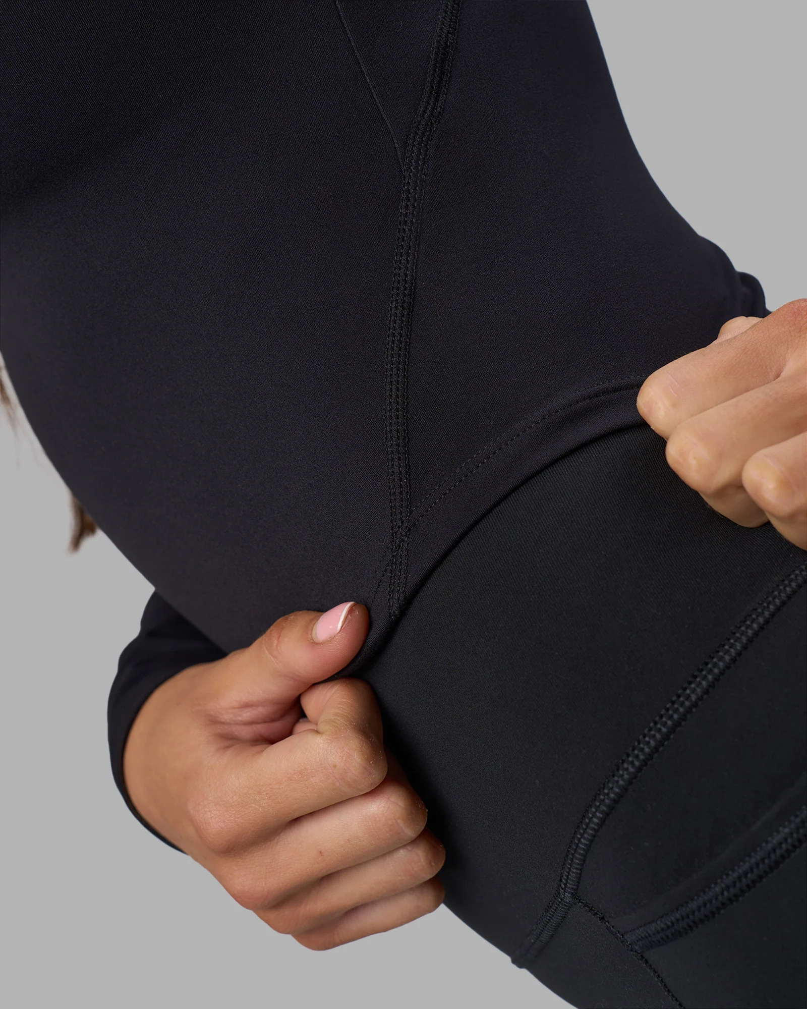8430-effortless-long-sleeve-top-black-7.webp Effortless Long Sleeve Top - Black