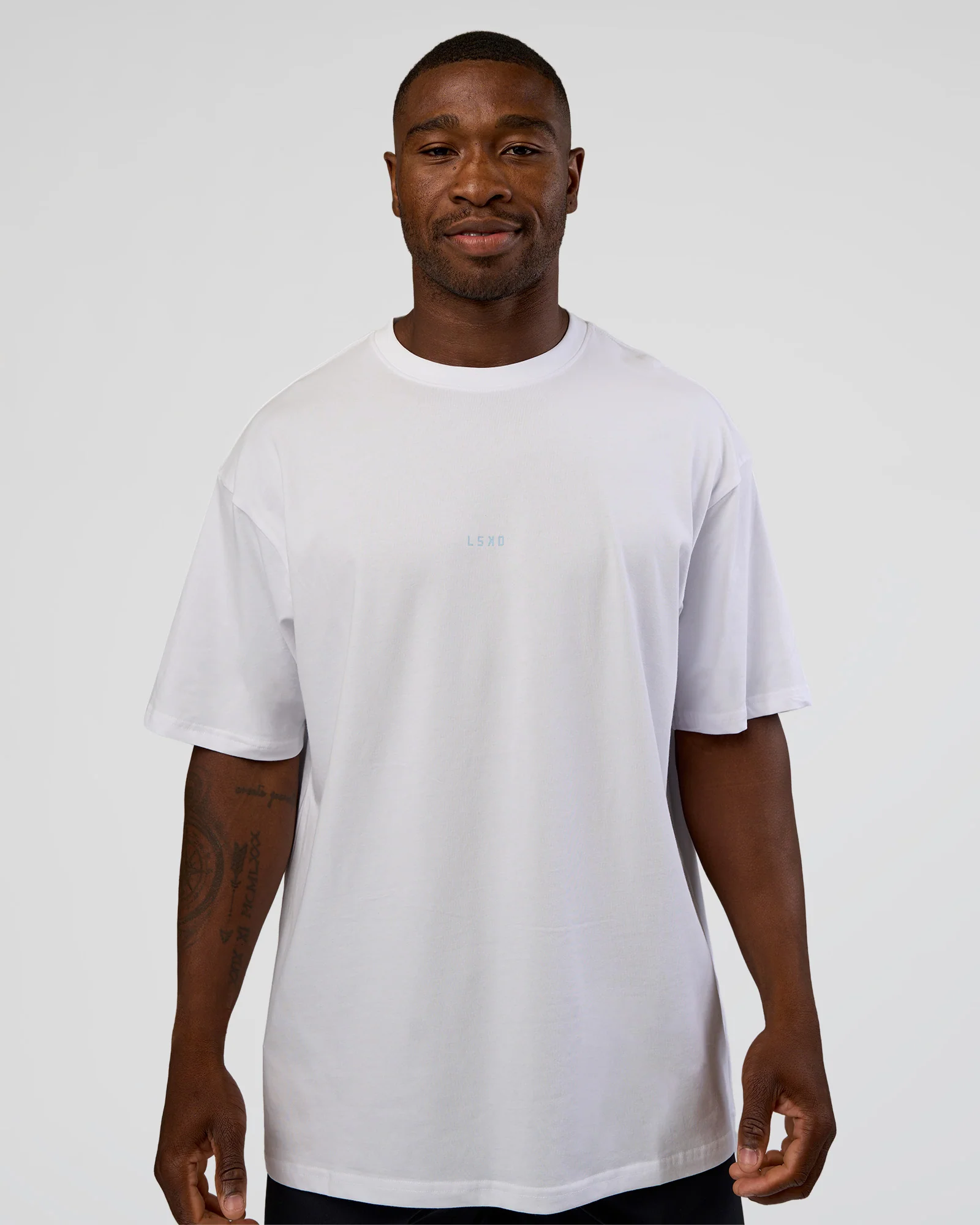 Abstract Haze FLXCotton Tee - White-Blue Aura