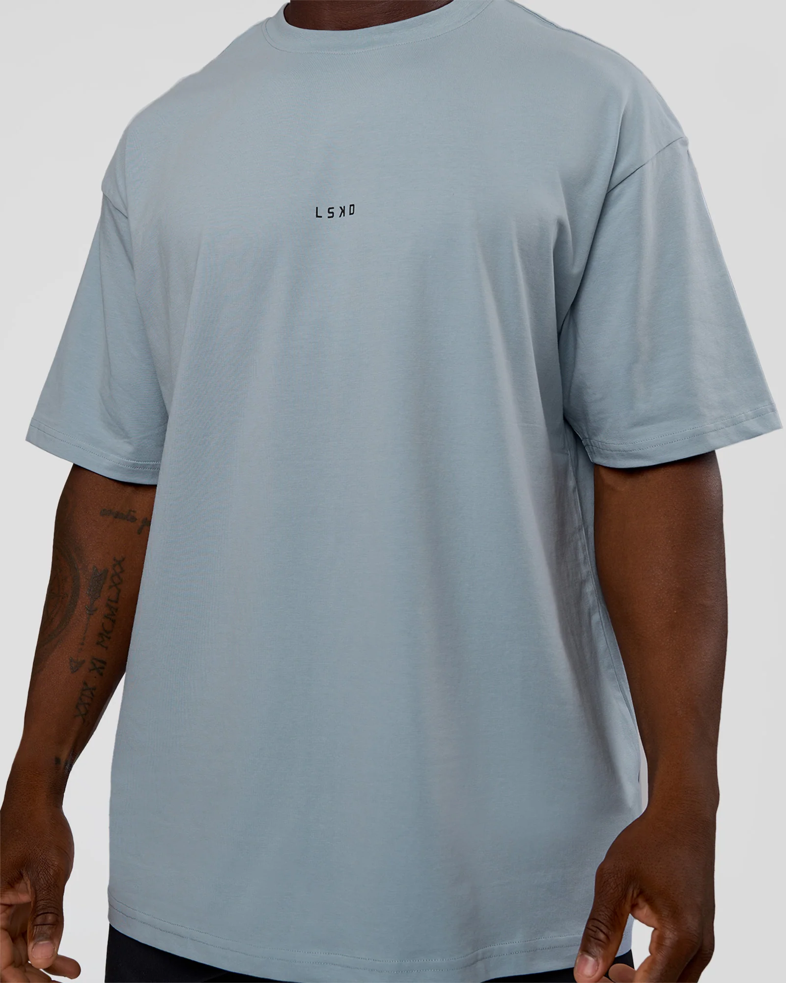 8500-abstract-haze-flxcotton-tee-dusty-blue-black-8.webp Abstract Haze FLXCotton Tee - Dusty Blue-Black