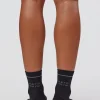 8572-1-better-performance-quarter-socks-black-reflective-3.webp 1% Better Performance Quarter Socks - Black-Reflective
