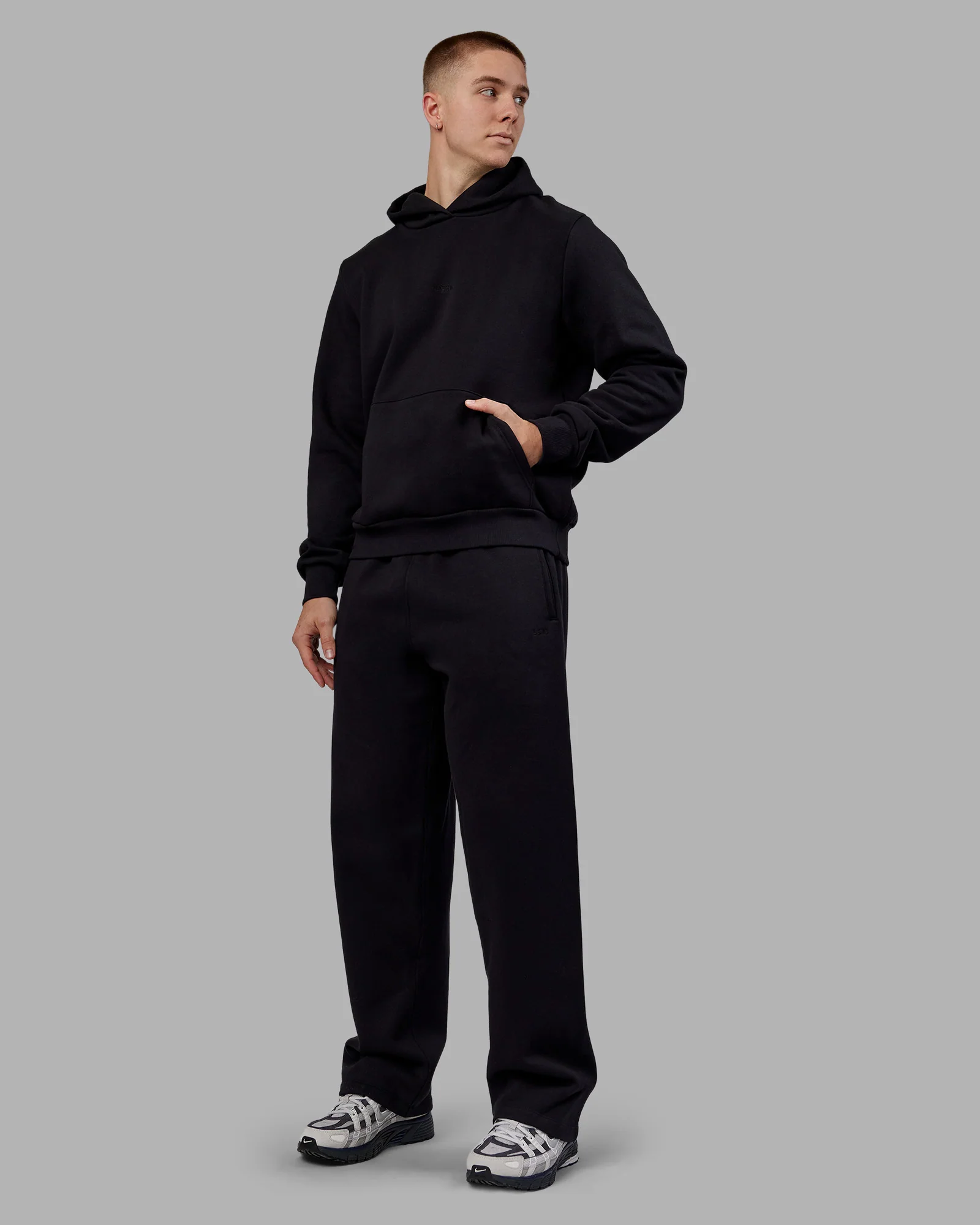 8577-mvp-regular-fit-hoodie-black-2.webp MVP Regular Fit Hoodie - Black