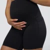 860-elixir-ultra-high-rise-maternity-6-short-pockets-black-6.webp Elixir Ultra High-Rise Maternity 6" Short Pockets - Black