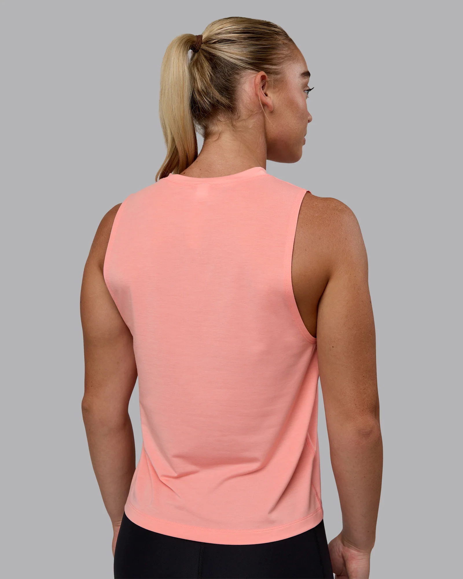 8642-unleash-1-better-training-tank-murex-shell-white-4.webp Unleash 1% Better Training Tank - Murex Shell-White