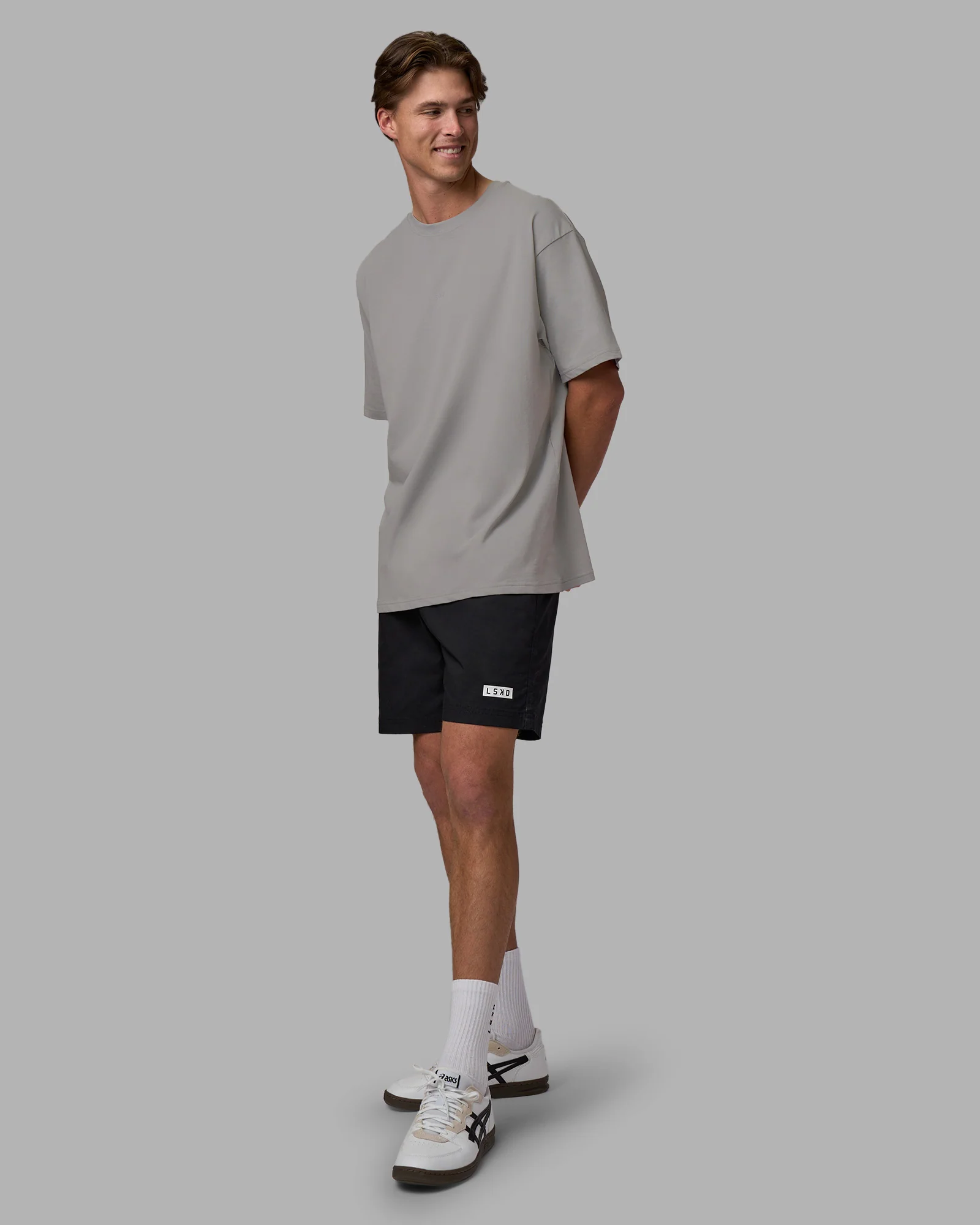 8758-base-flxcotton-tee-oversized-circular-grey-3.webp Base FLXCotton Tee Oversized - Circular Grey