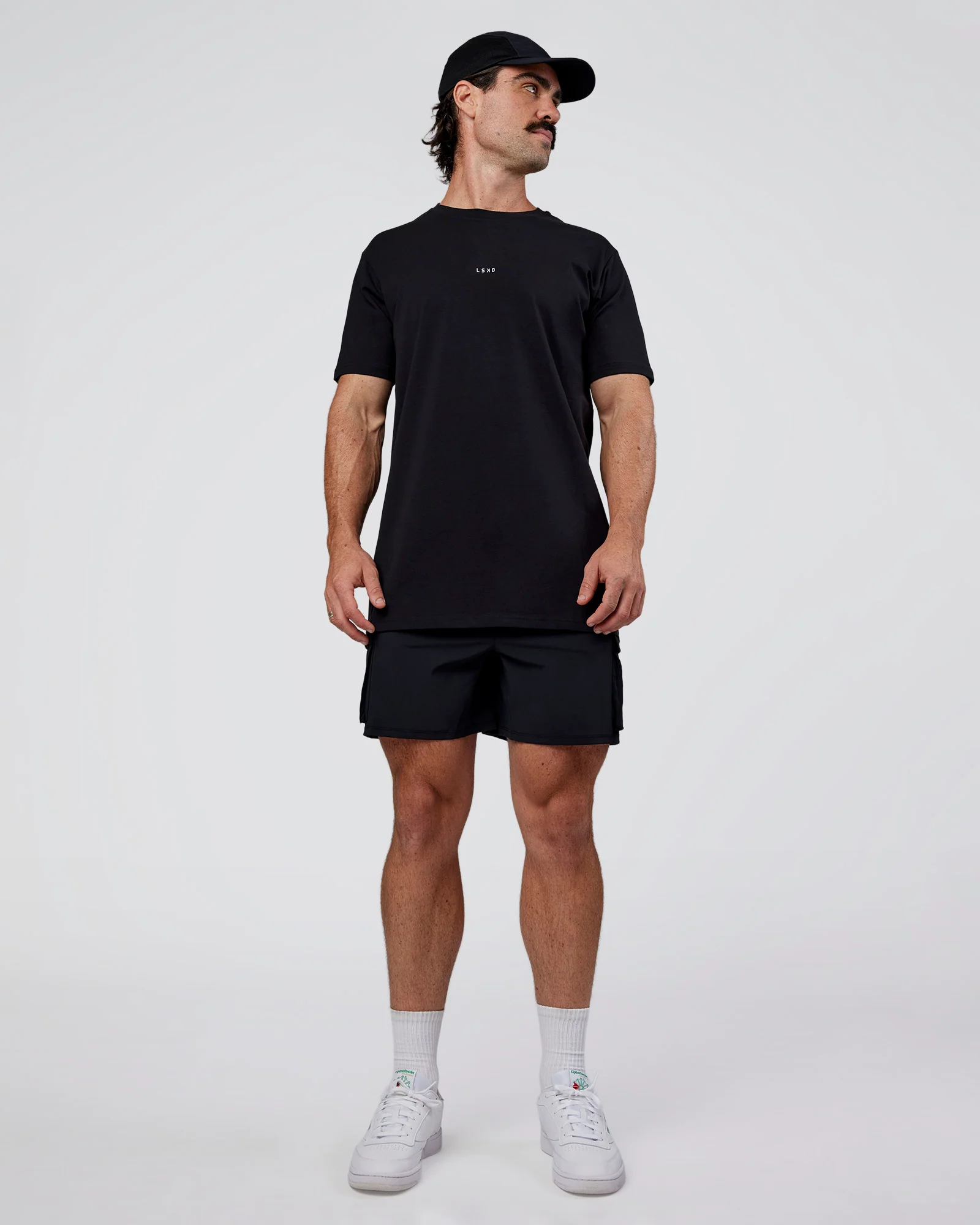 8767-base-flxcotton-tee-regular-fit-2cm-black-5.webp Base FLXCotton Tee Regular Fit +2cm - Black