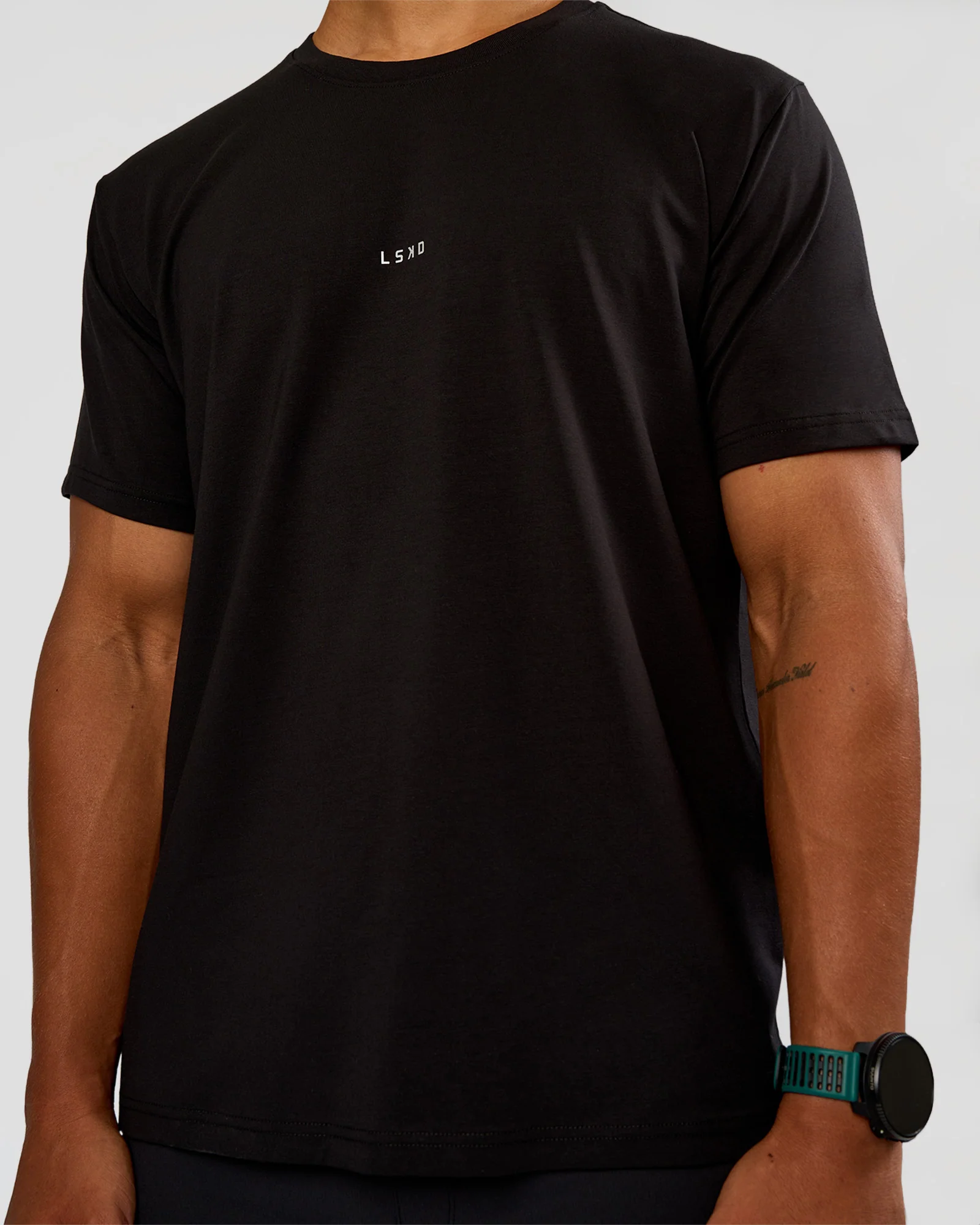 8775-base-flxcotton-tee-regular-fit-8cm-black-5.webp Base FLXCotton Tee Regular Fit -8cm - Black