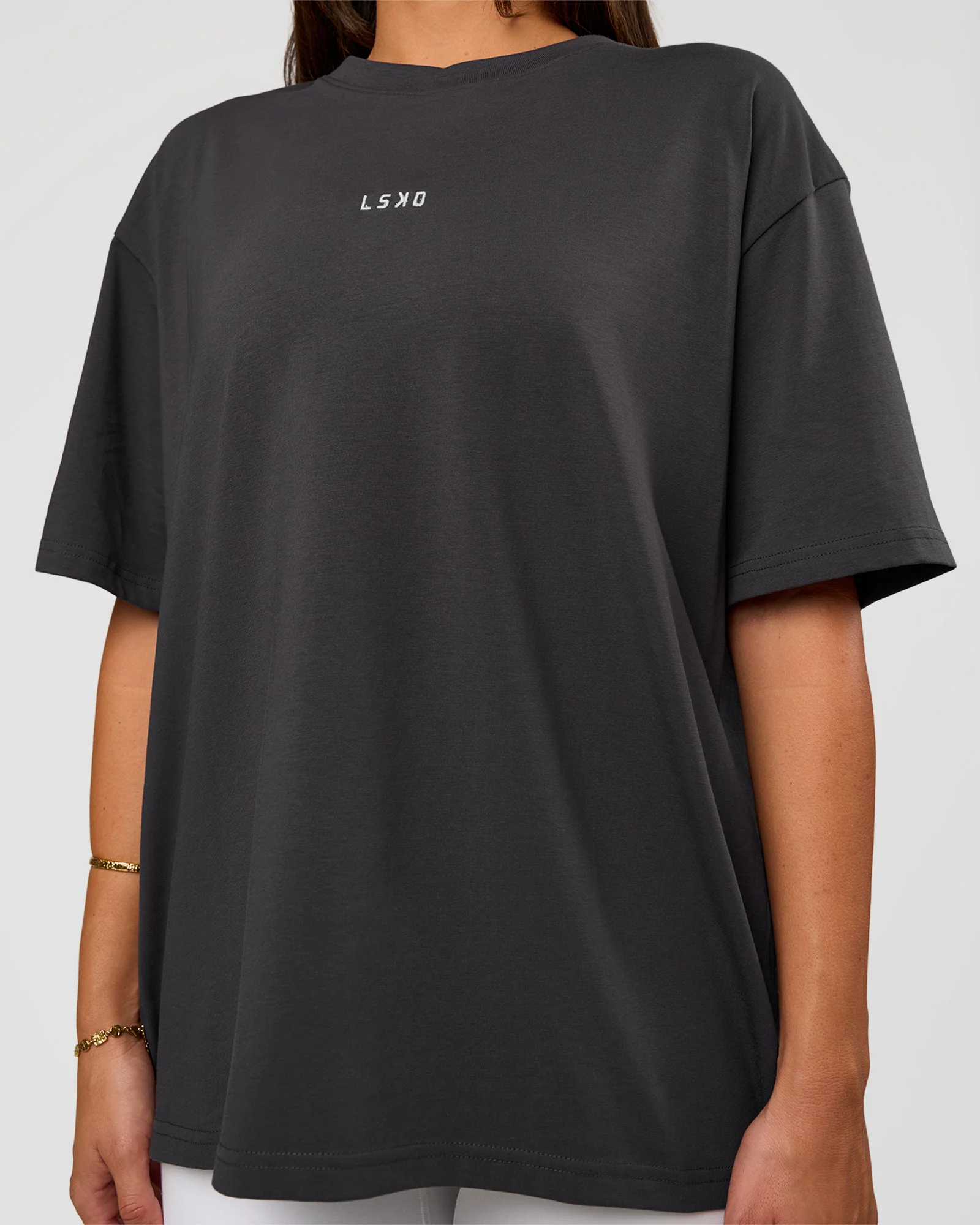 8840-go-to-flxcotton-oversized-tee-dark-storm-white-5.webp Go-To FLXCotton Oversized Tee - Dark Storm-White