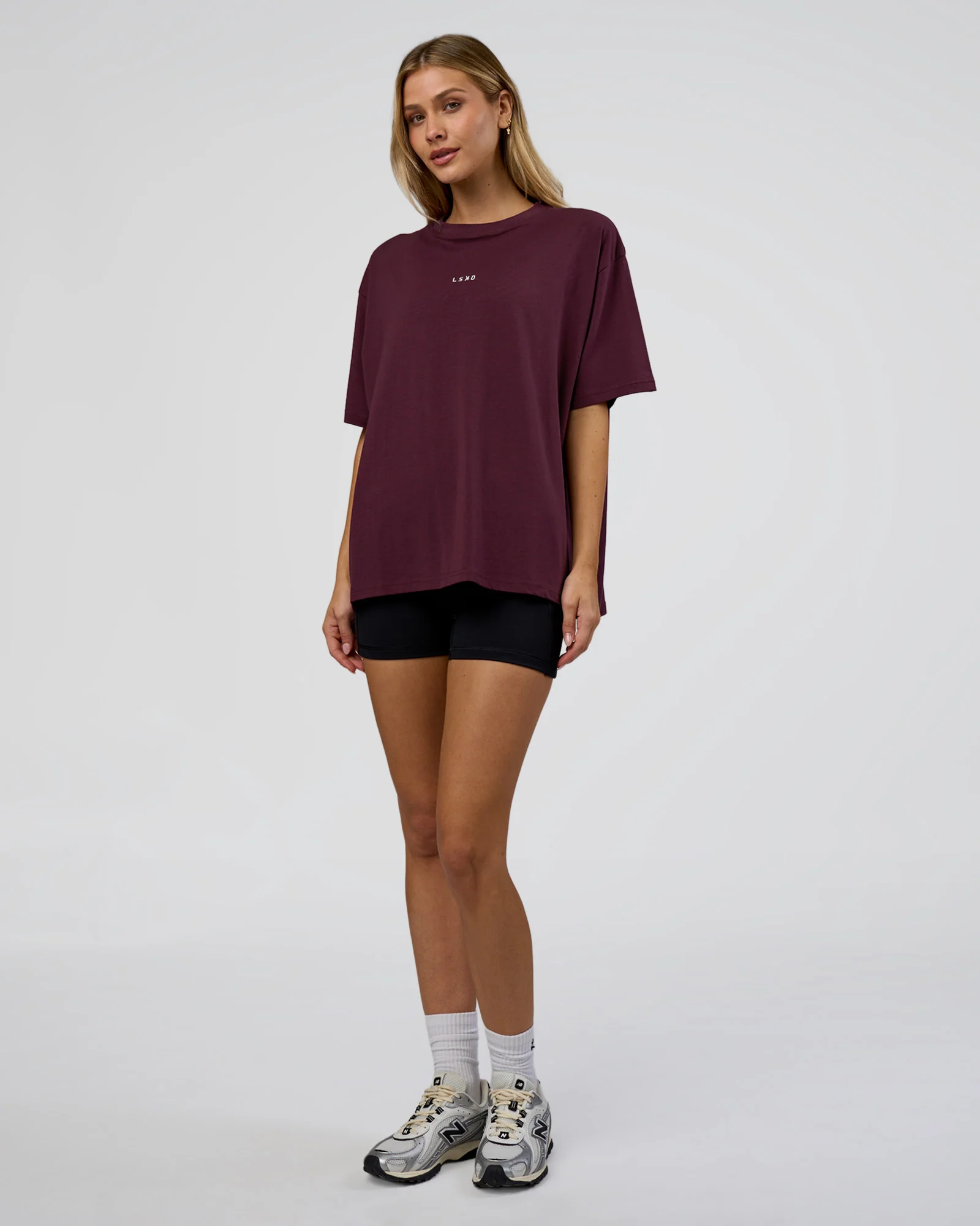 8849-go-to-flxcotton-oversized-tee-cherry-lacquer-white-5.webp Go-To FLXCotton Oversized Tee - Cherry Lacquer-White