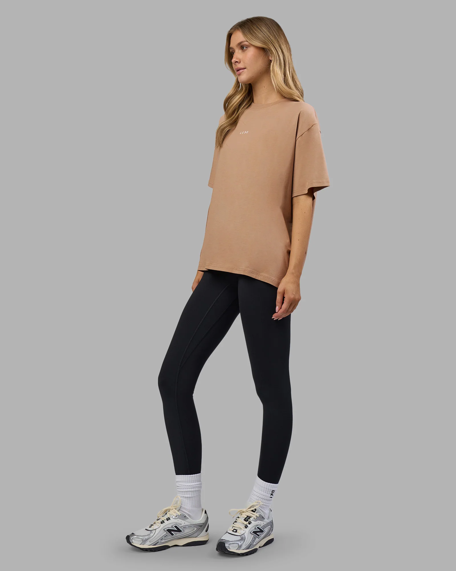 8921-go-to-flxcotton-oversized-tee-warm-smoke-white-6.webp Go-To FLXCotton Oversized Tee - Warm Smoke-White