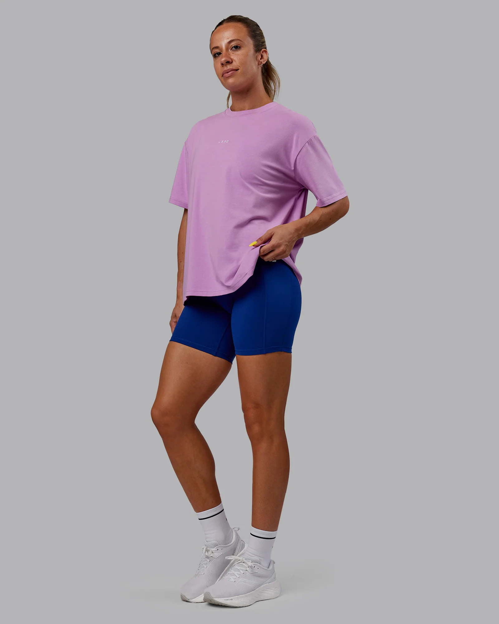 8948-go-to-flxcotton-oversized-tee-light-violet-white-4.webp Go-To FLXCotton Oversized Tee - Light Violet-White