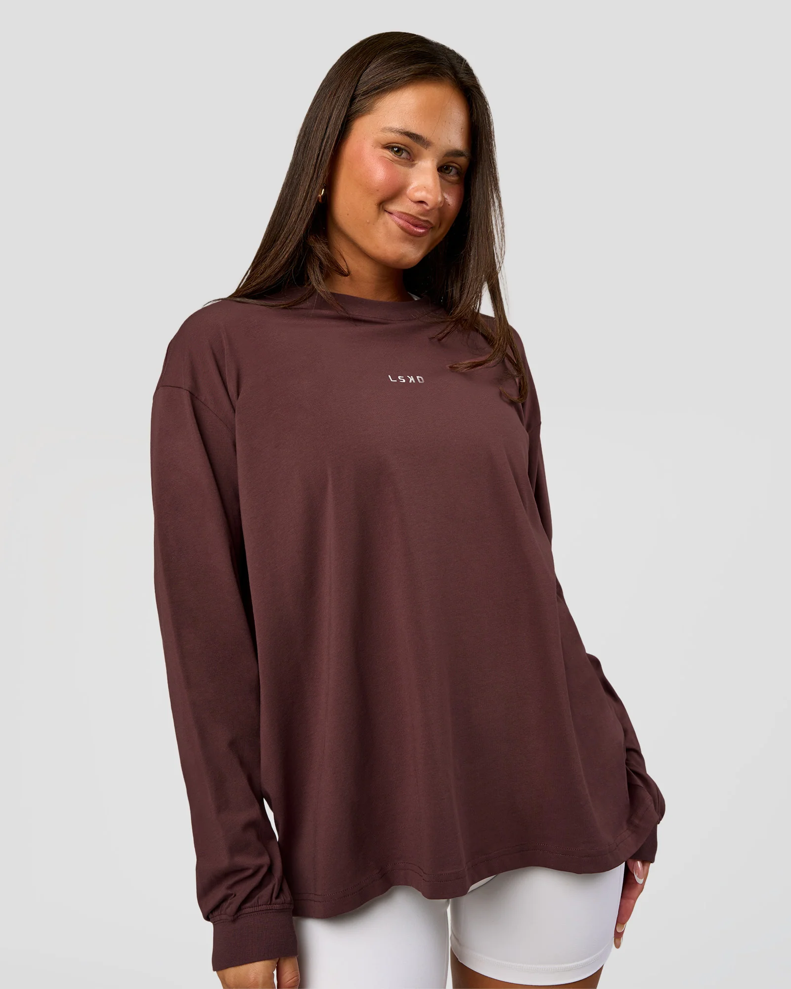 9-go-to-long-sleeve-flxcotton-oversized-tee-cocoa-powder-white-2.webp Go-To Long Sleeve FLXCotton Oversized Tee - Cocoa Powder-White