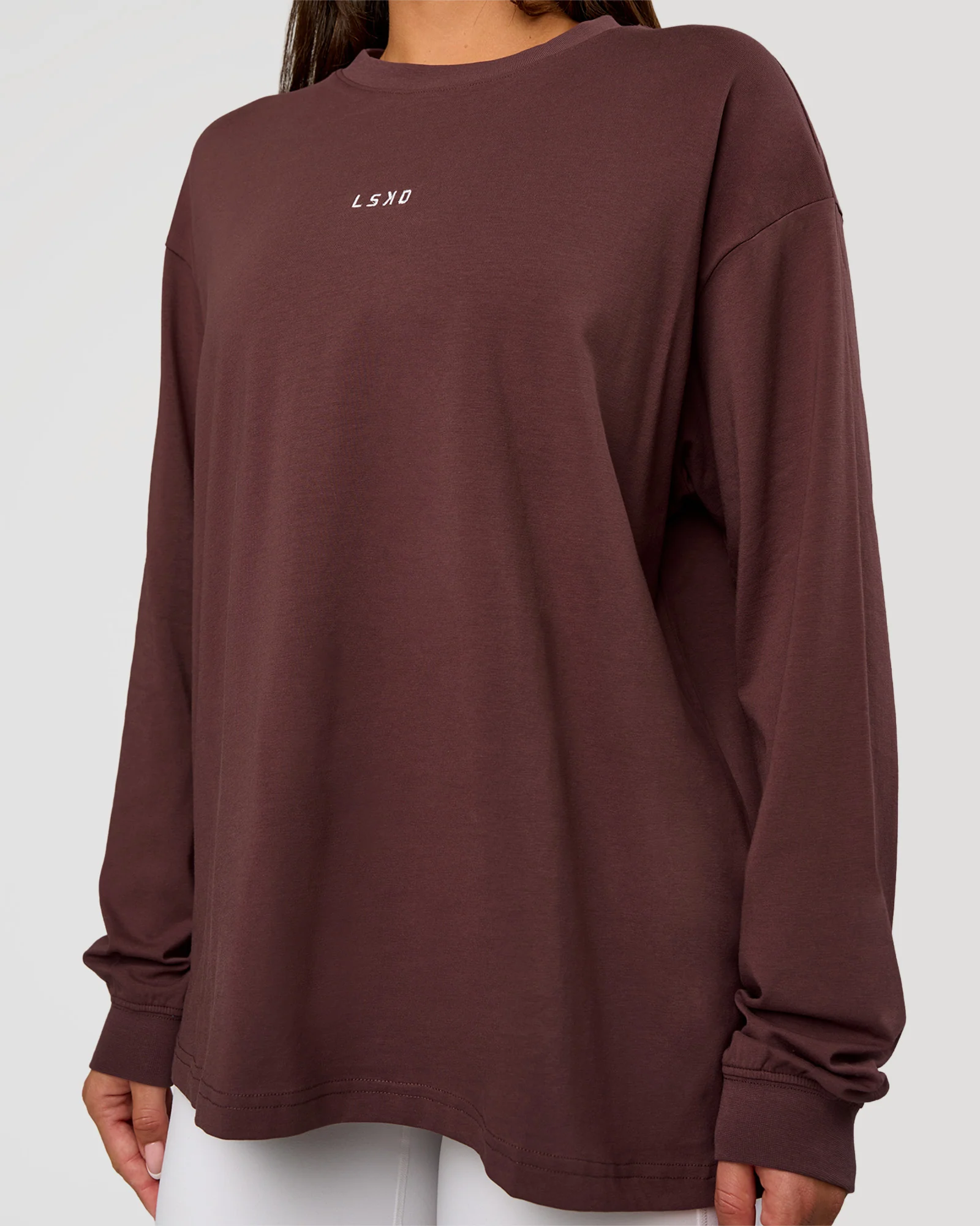 9-go-to-long-sleeve-flxcotton-oversized-tee-cocoa-powder-white-6.webp Go-To Long Sleeve FLXCotton Oversized Tee - Cocoa Powder-White