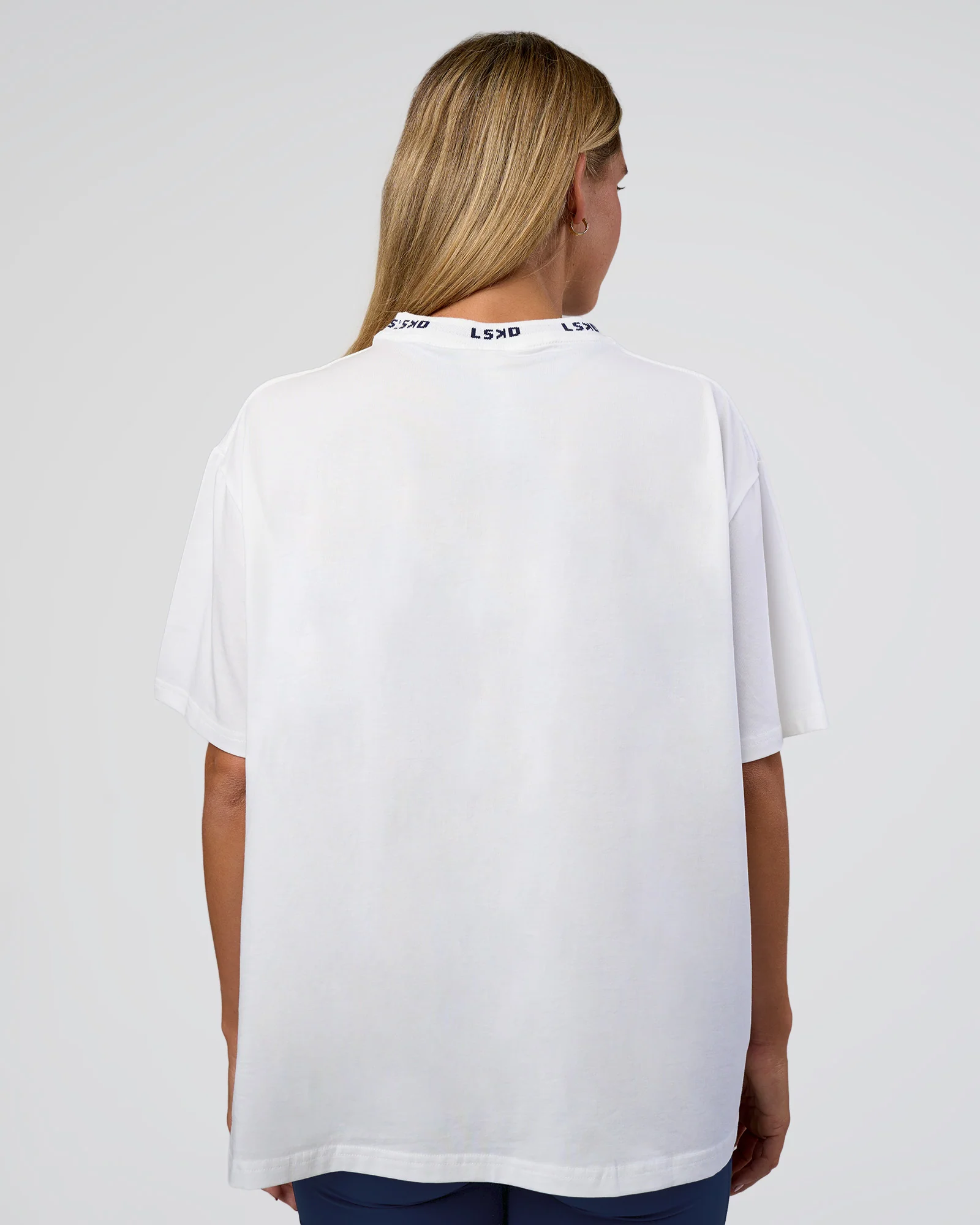 9038-go-to-flxcotton-oversized-deviation-tee-white-future-navy-4.webp Go-To FLXCotton Oversized Deviation Tee - White-Future Navy