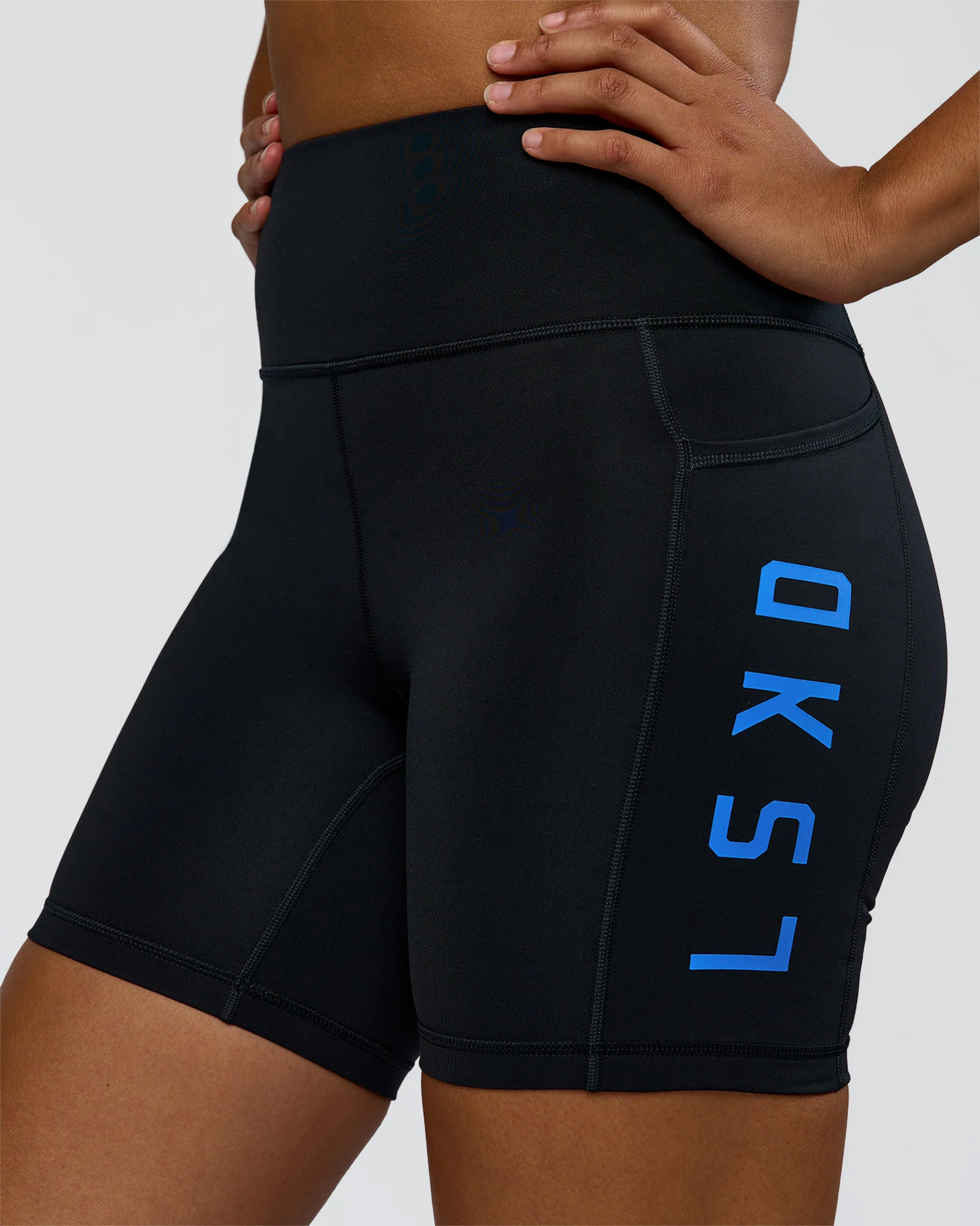 905-rep-ultra-high-rise-6-short-pockets-black-palace-blue-3.webp Rep Ultra High-Rise 6" Short Pockets - Black-Palace Blue