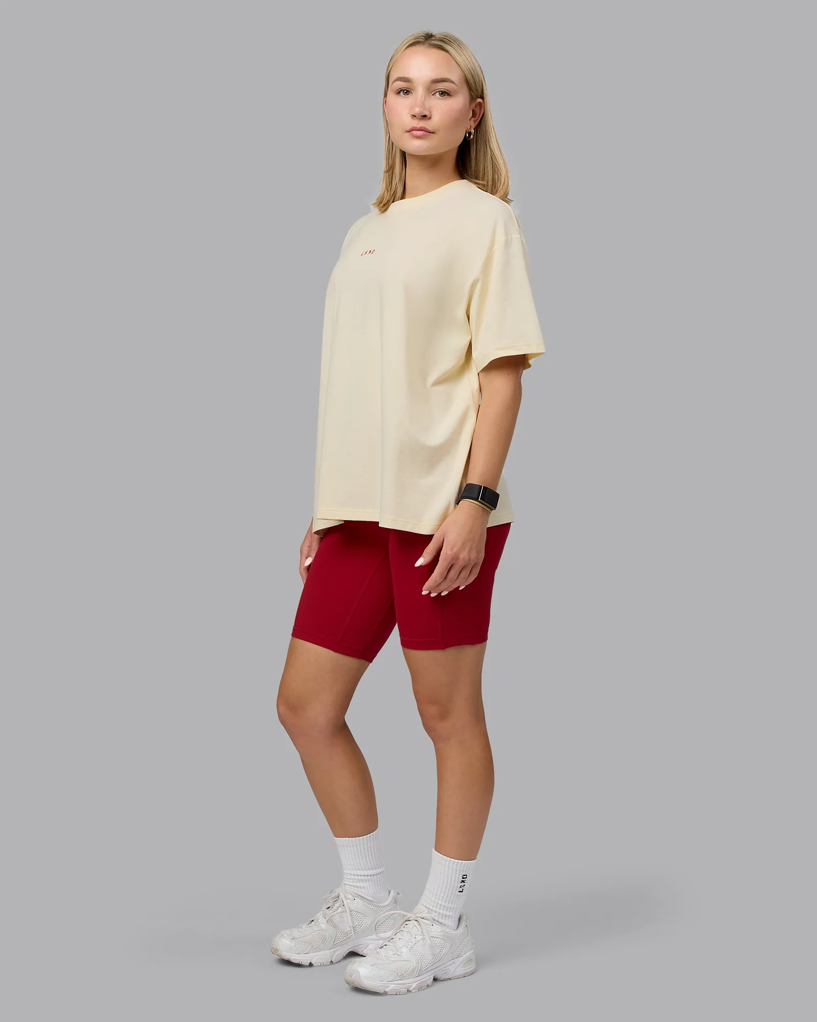 9056-go-to-flxcotton-oversized-tee-ivory-cherry-red-3.webp Go-To FLXCotton Oversized Tee - Ivory-Cherry Red
