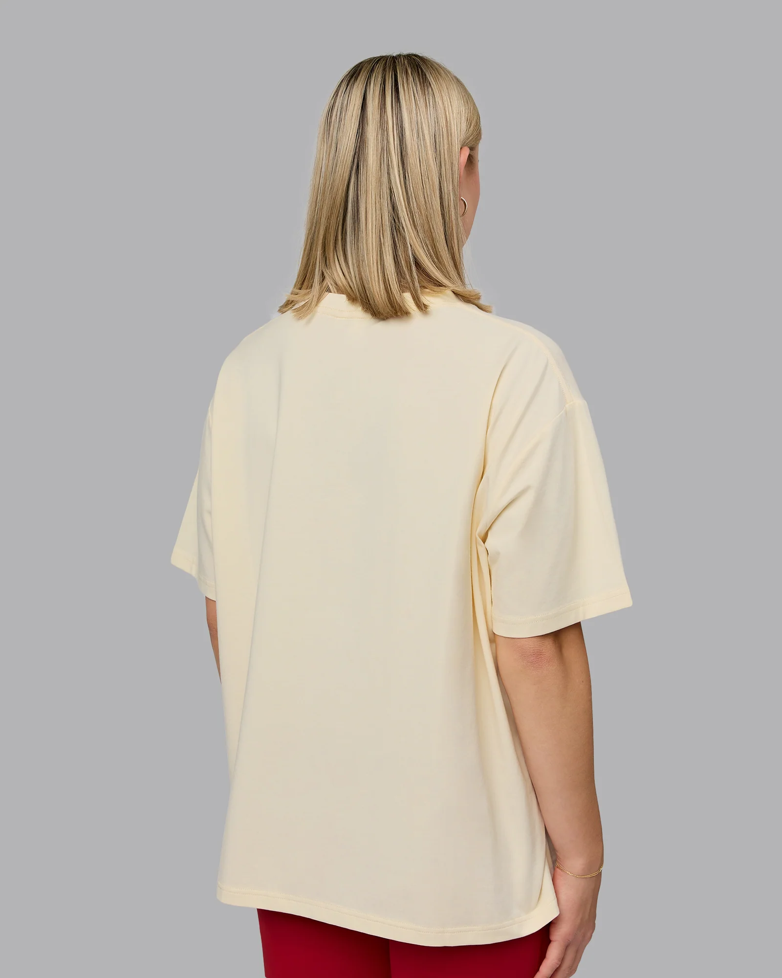 9056-go-to-flxcotton-oversized-tee-ivory-cherry-red-4.webp Go-To FLXCotton Oversized Tee - Ivory-Cherry Red