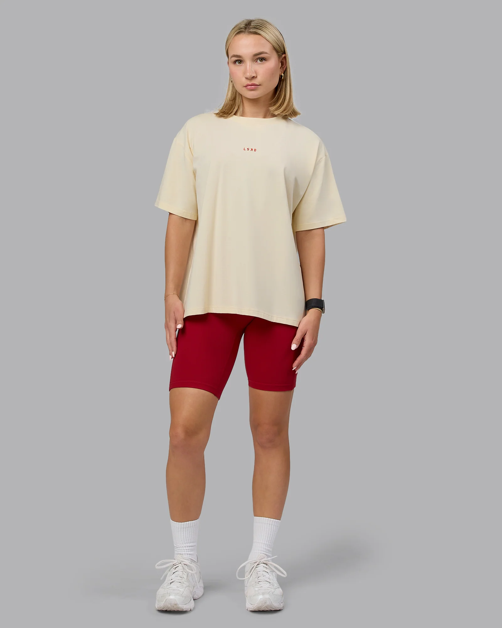 9056-go-to-flxcotton-oversized-tee-ivory-cherry-red-6.webp Go-To FLXCotton Oversized Tee - Ivory-Cherry Red