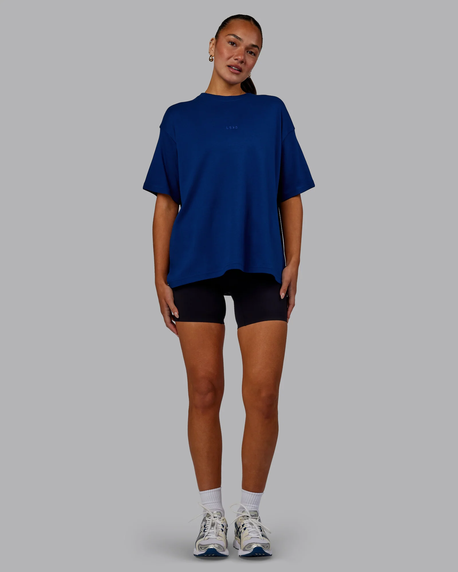 9083-go-to-modal-oversized-tee-midnight-blue-4.webp Go-To Modal Oversized Tee - Midnight Blue
