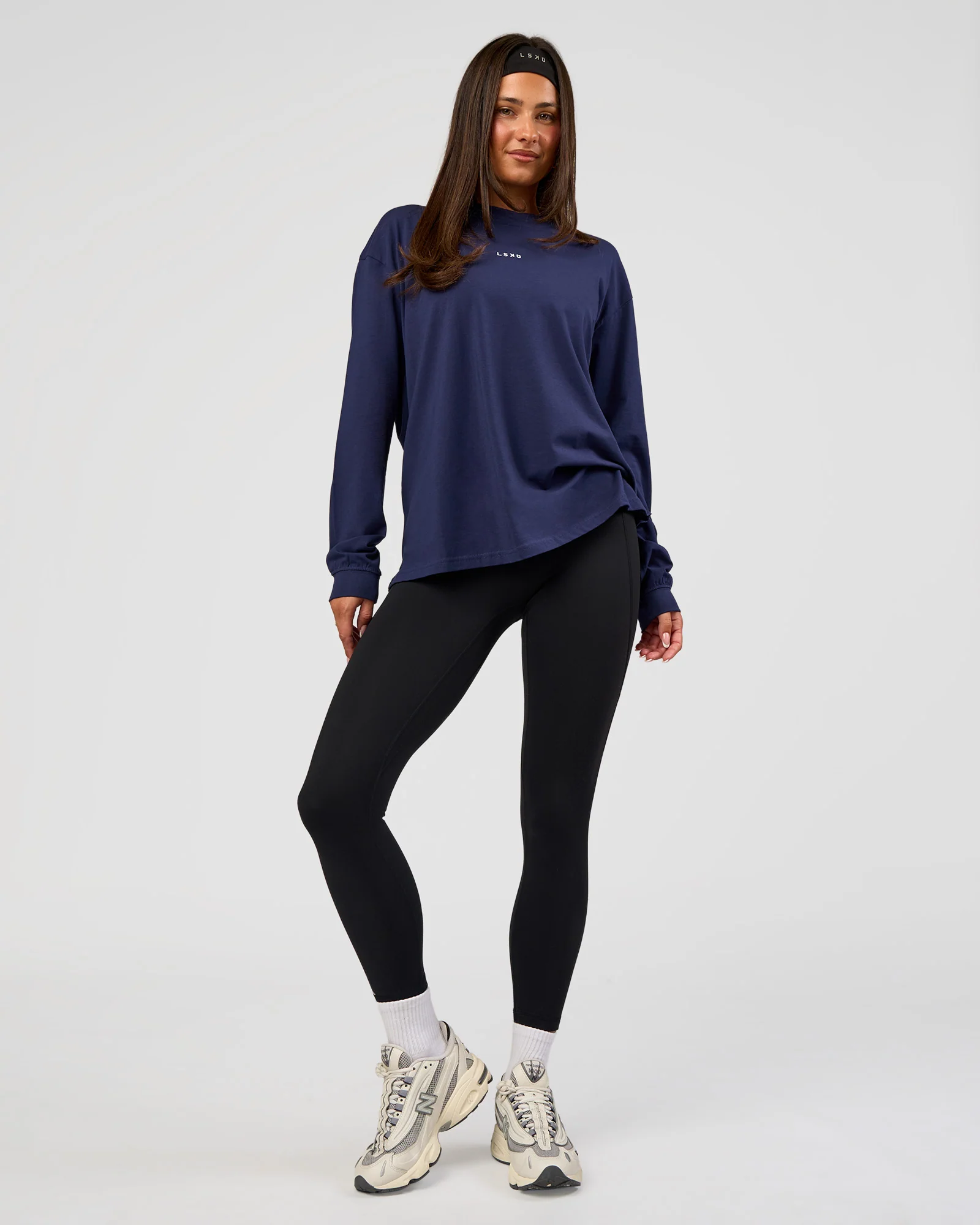 9291-go-to-long-sleeve-flxcotton-oversized-tee-future-navy-white-2.webp Go-To Long Sleeve FLXCotton Oversized Tee - Future Navy-White