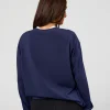 9291-go-to-long-sleeve-flxcotton-oversized-tee-future-navy-white-7.webp Go-To Long Sleeve FLXCotton Oversized Tee - Future Navy-White
