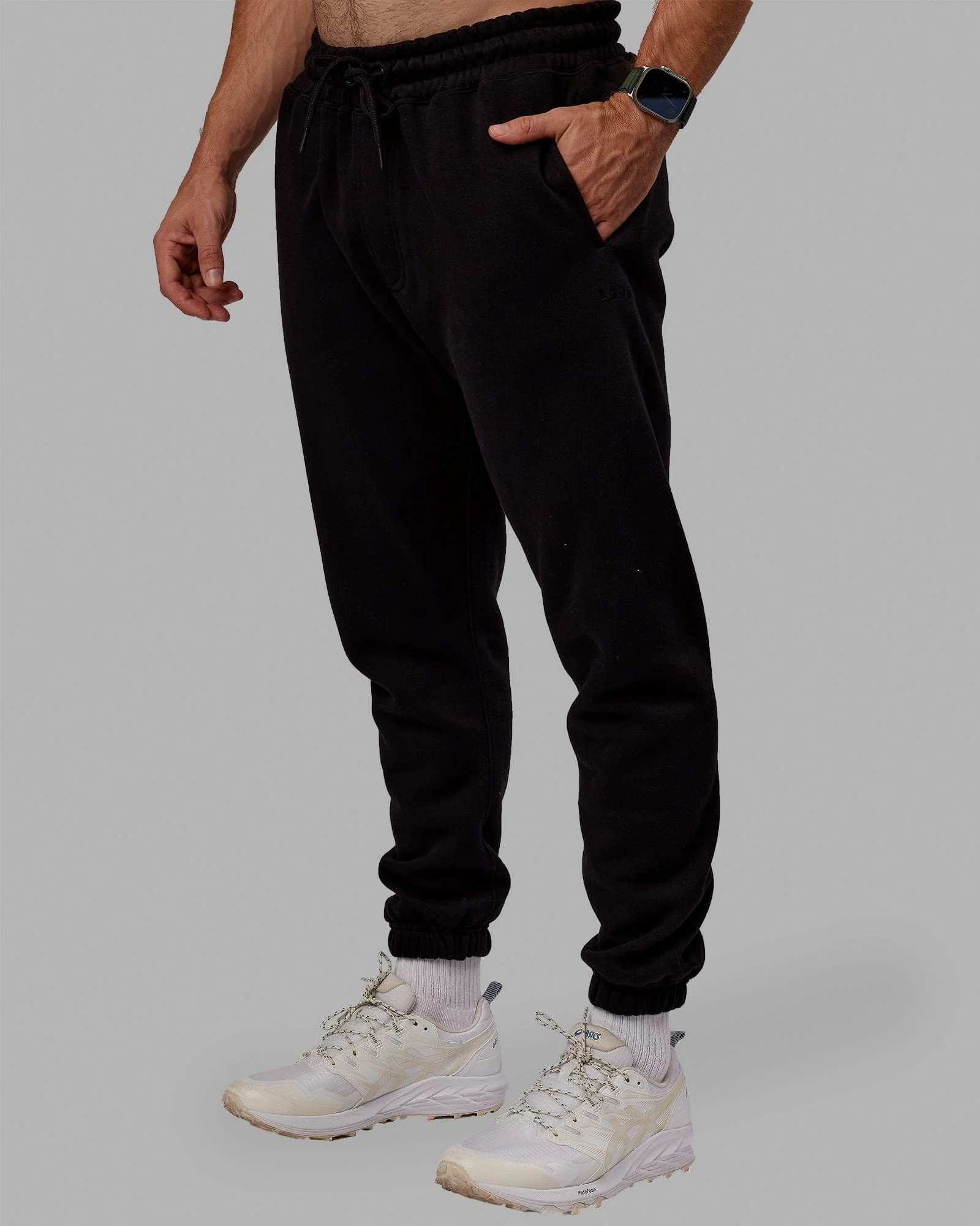 MVP Cuffed Track Pant - Black
