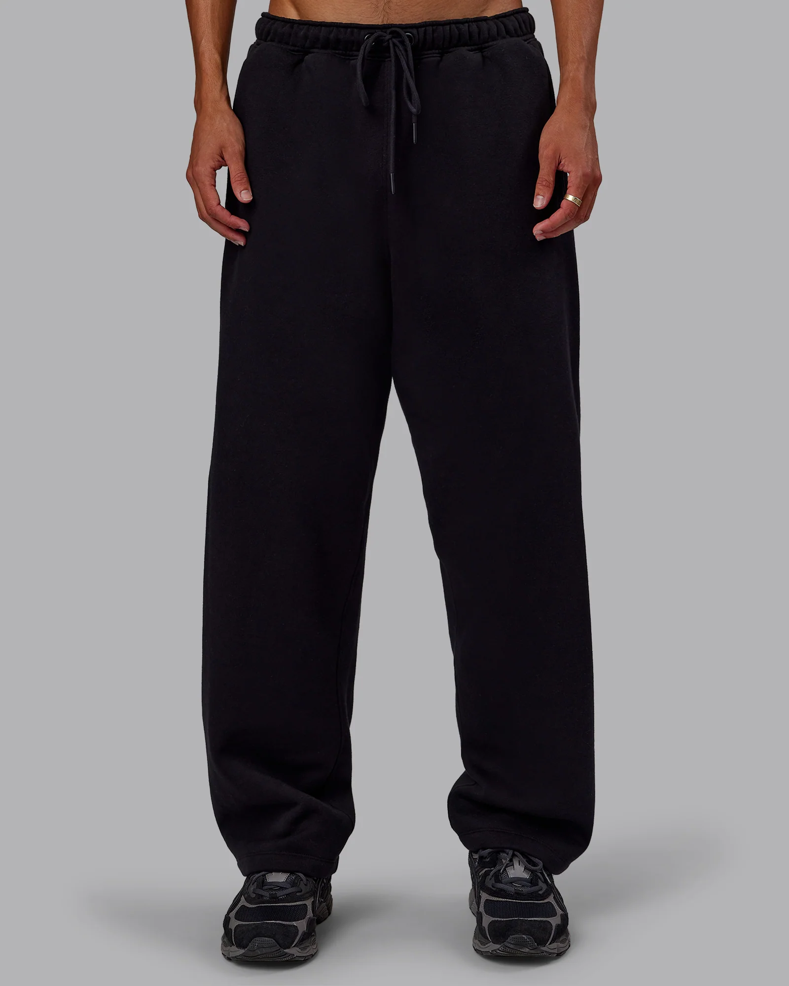 9433-black-xs-black-xs-variation-1.webp MVP Straight Leg Pant - Black