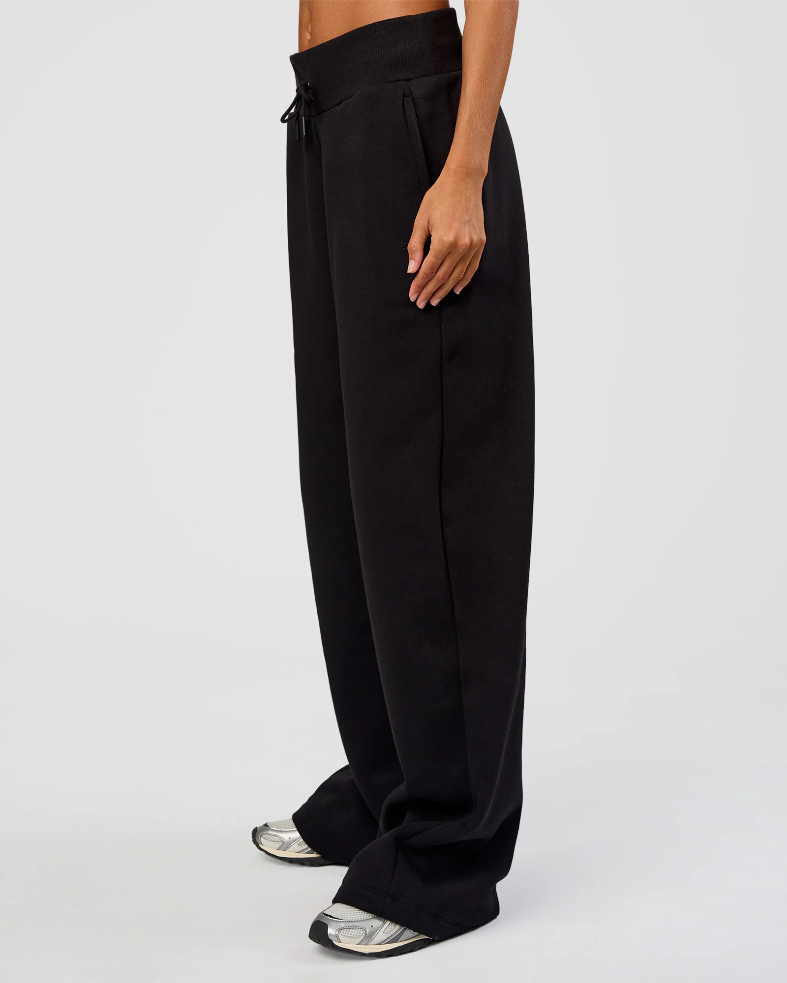 9467-go-to-wide-leg-track-pant-tall-black-6.webp Go-To Wide Leg Track Pant Tall - Black