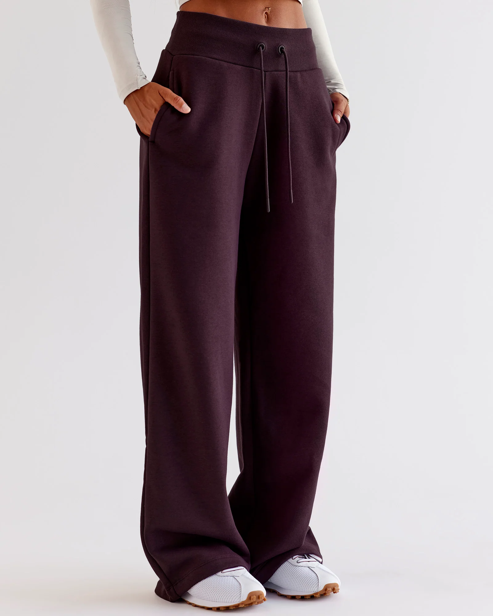 9476-go-to-wide-leg-track-pant-midnight-plum-1.webp Go-To Wide Leg Track Pant - Midnight Plum