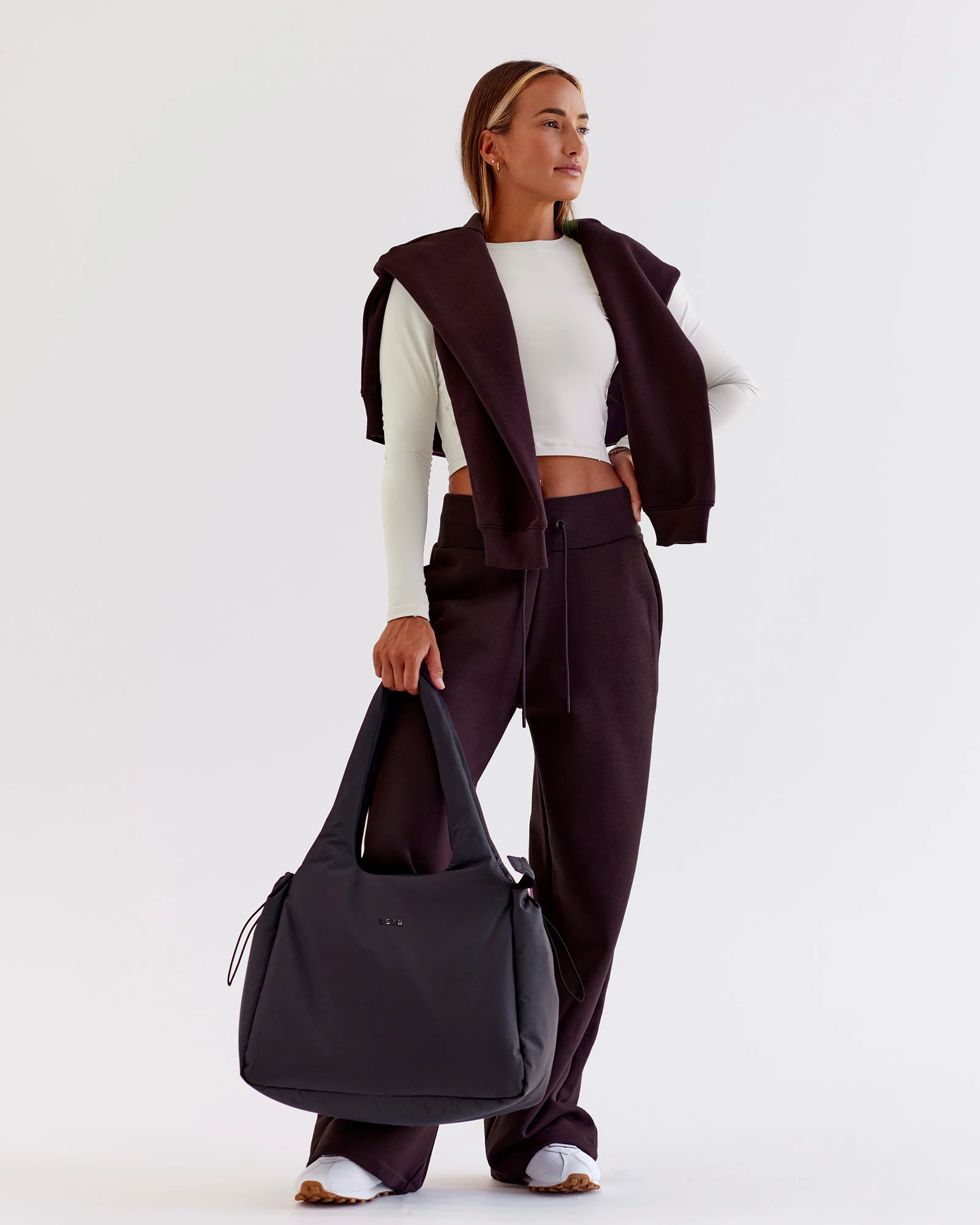 9476-go-to-wide-leg-track-pant-midnight-plum-6.webp Go-To Wide Leg Track Pant - Midnight Plum