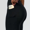 950-rep-street-script-ultra-high-rise-7-8-legging-pockets-black-white-3.webp Rep Street Script Ultra High-Rise 7/8 Legging Pockets - Black-White