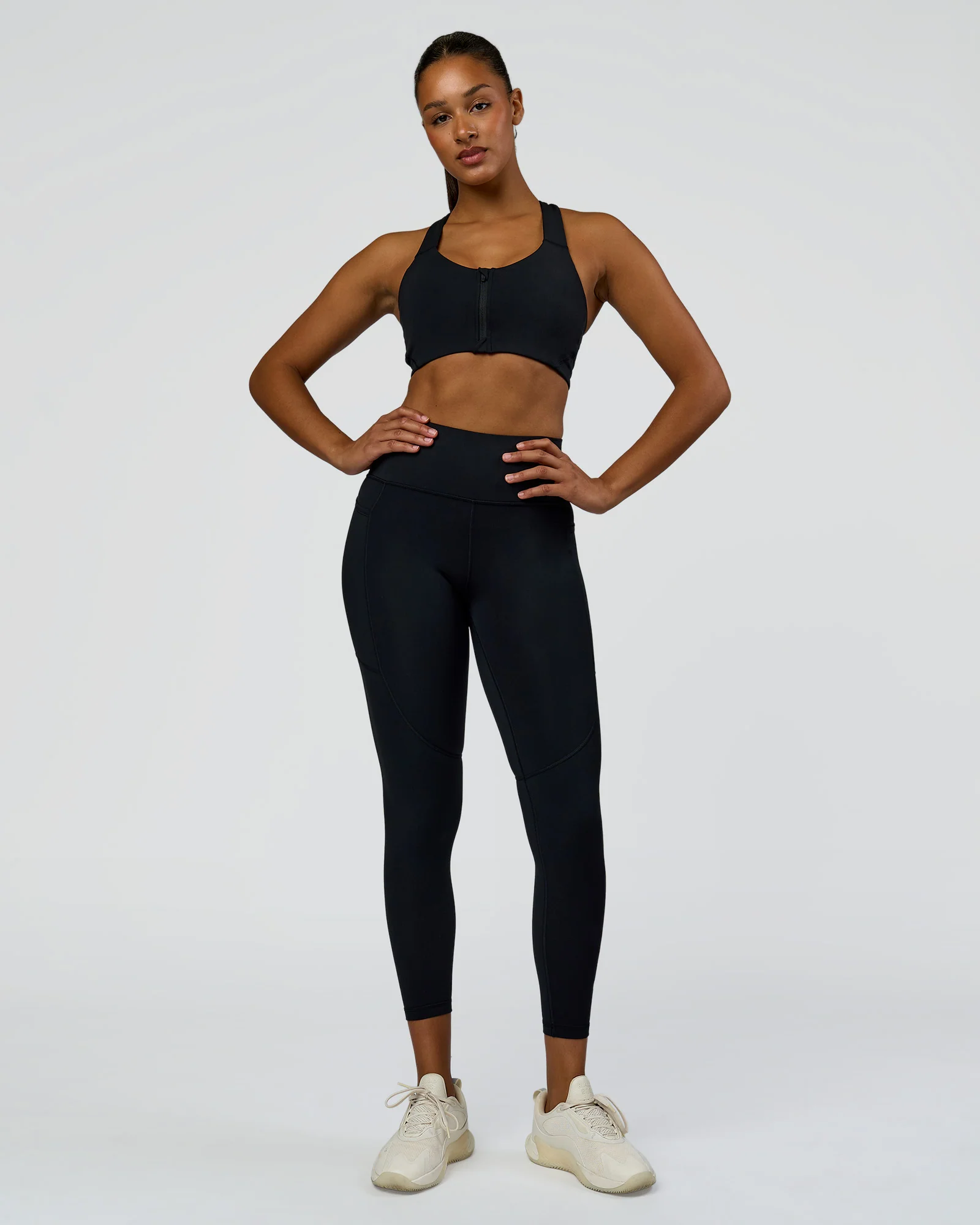 950-rep-street-script-ultra-high-rise-7-8-legging-pockets-black-white-5.webp Rep Street Script Ultra High-Rise 7/8 Legging Pockets - Black-White