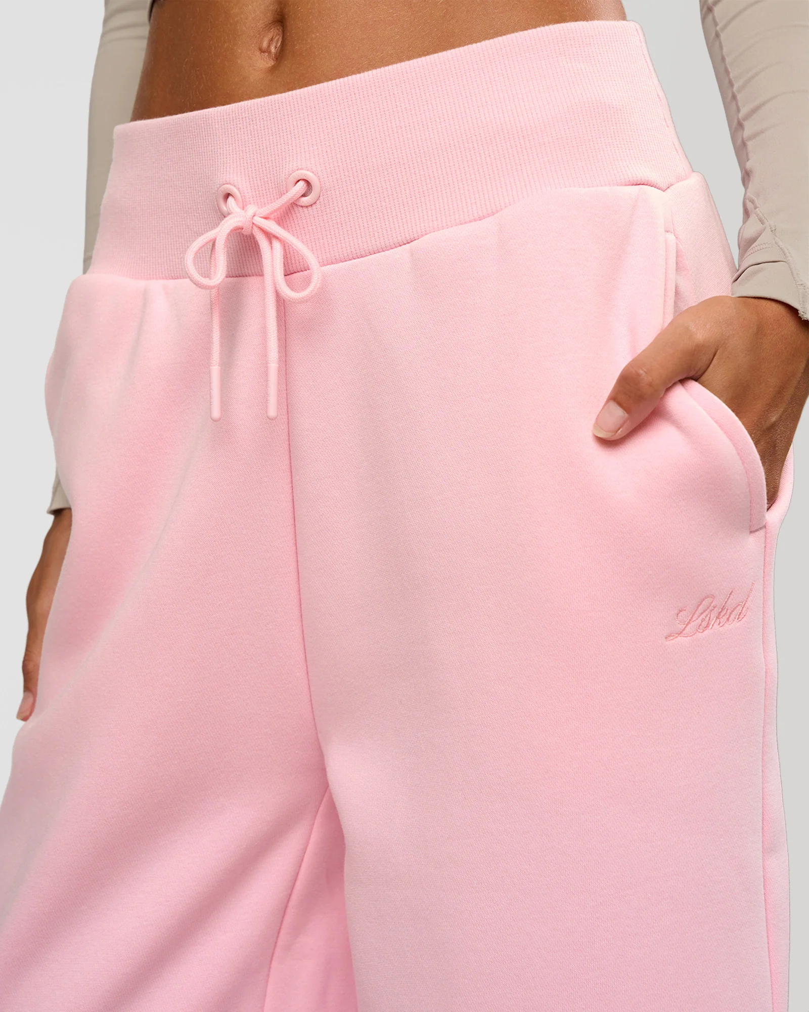 9503-go-to-script-wide-leg-track-pant-marshmallow-3.webp Go-To Script Wide Leg Track Pant - Marshmallow