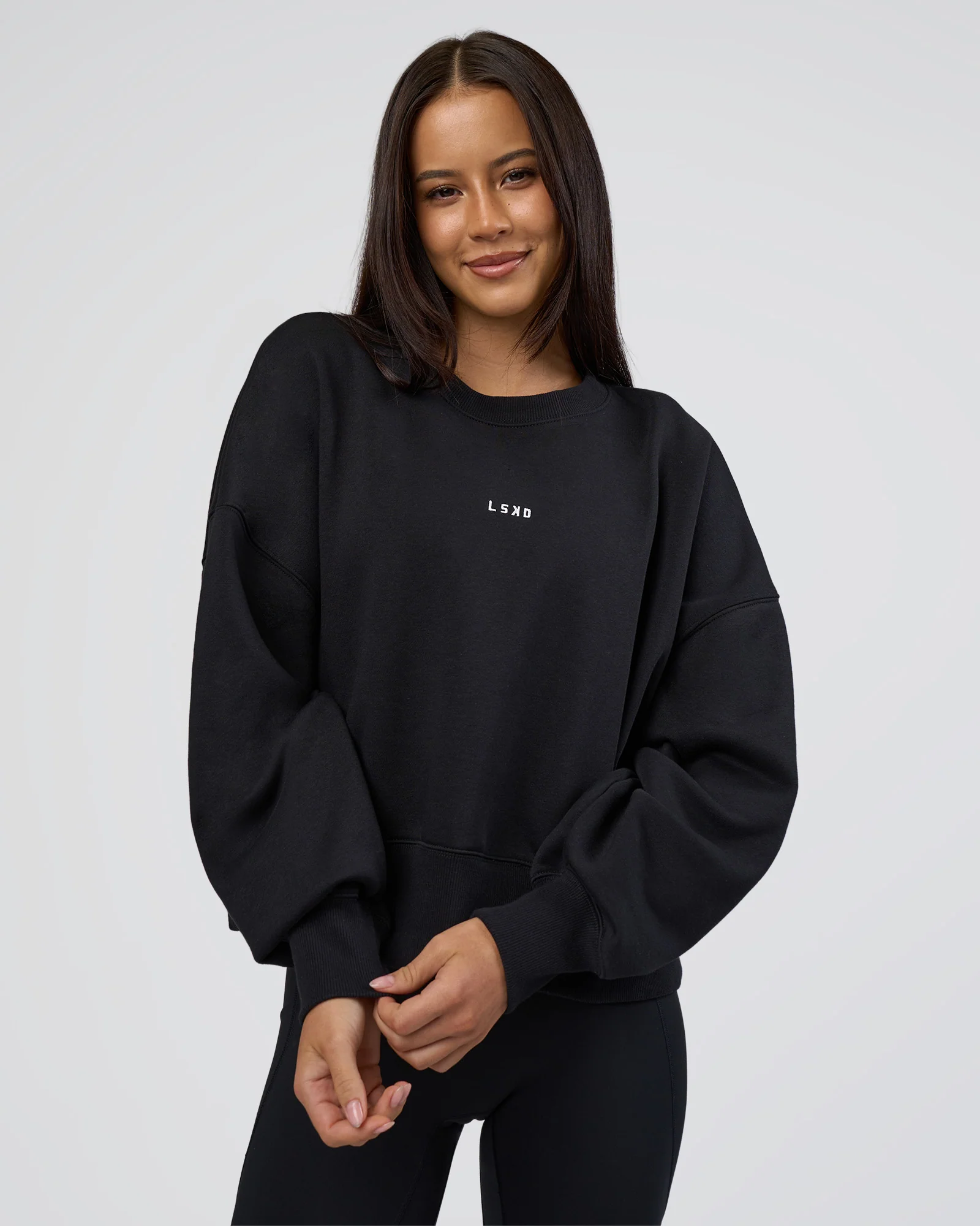 9552-mvp-oversized-sweater-black-white-1.webp MVP Oversized Sweater - Black-White