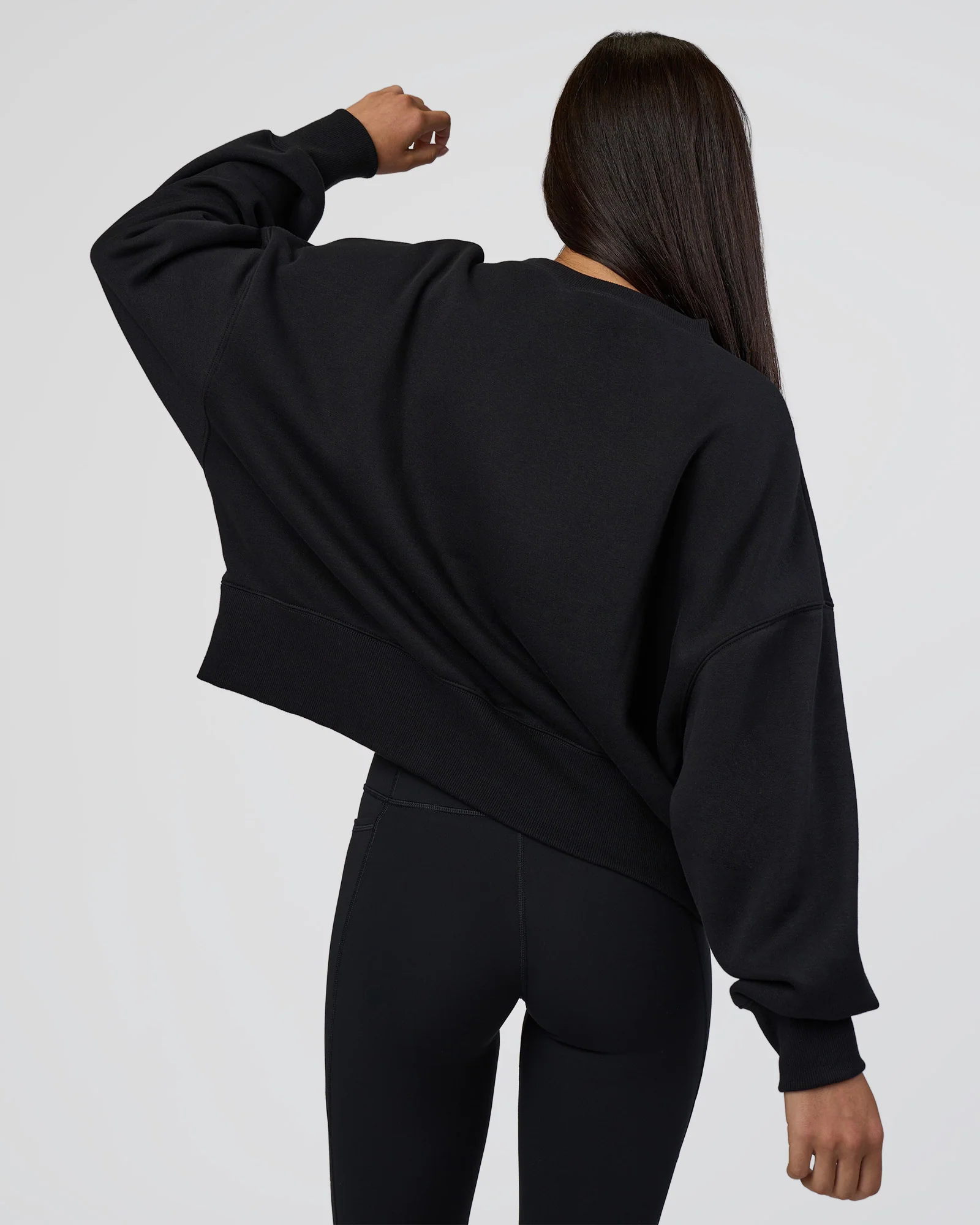 9552-mvp-oversized-sweater-black-white-4.webp MVP Oversized Sweater - Black-White