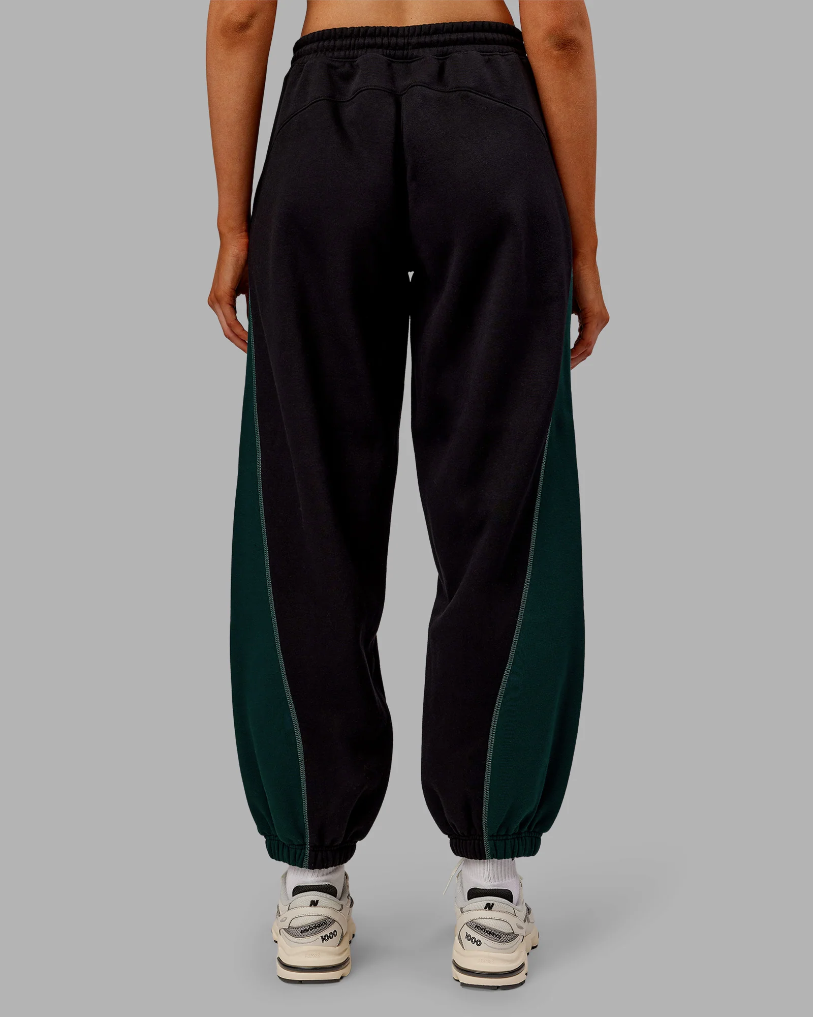 9561-stitch-up-fleece-sweat-pant-black-dark-moss-3.webp Stitch Up Fleece Sweat Pant - Black/Dark Moss
