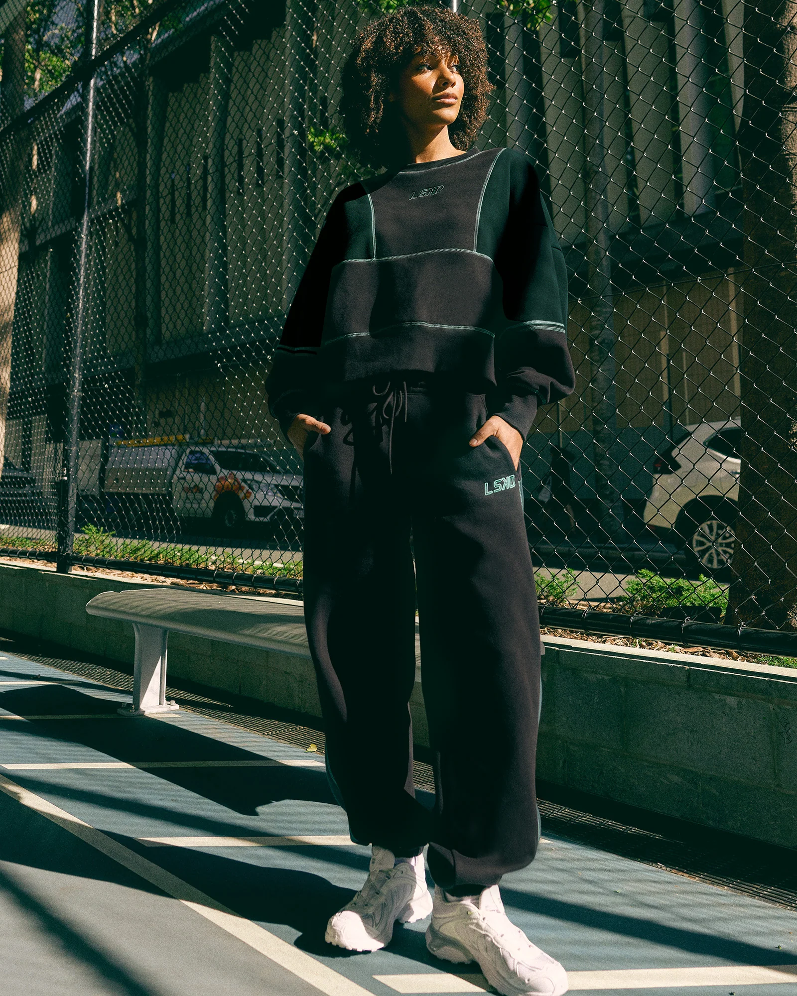 9561-stitch-up-fleece-sweat-pant-black-dark-moss-4.webp Stitch Up Fleece Sweat Pant - Black/Dark Moss