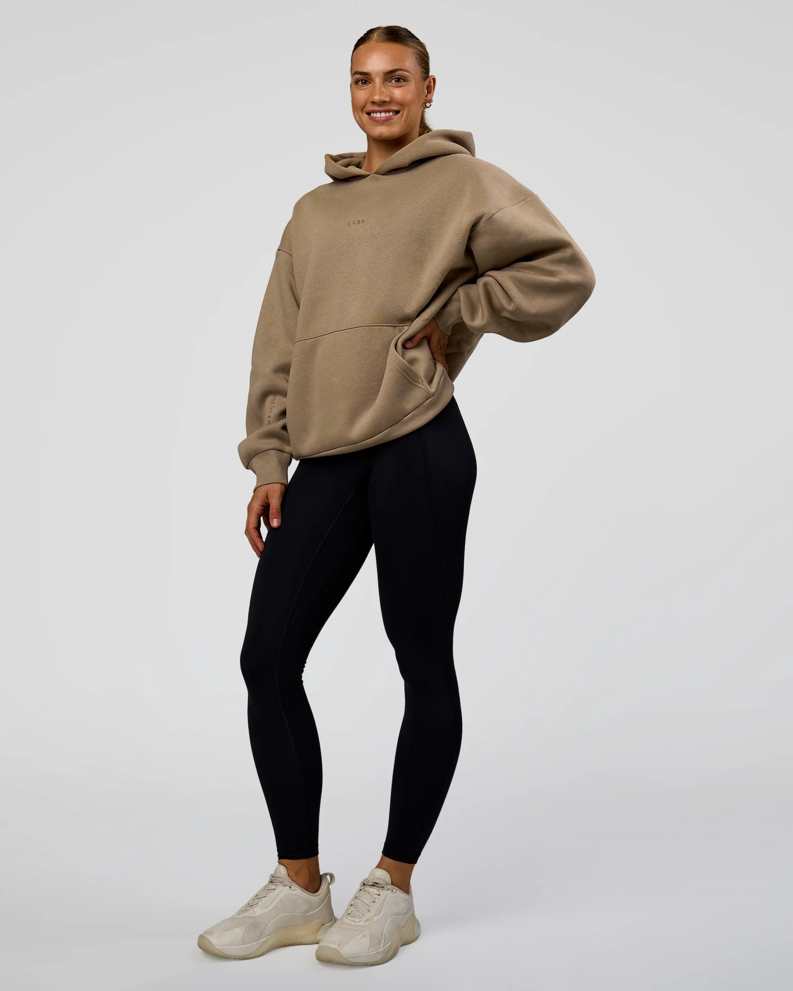 9577-base-oversized-hoodie-taupe-ash-4.webp Base Oversized Hoodie - Taupe Ash