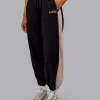 9586-stitch-up-fleece-sweat-pant-black-shale-beige-7.webp Stitch Up Fleece Sweat Pant - Black/Shale Beige