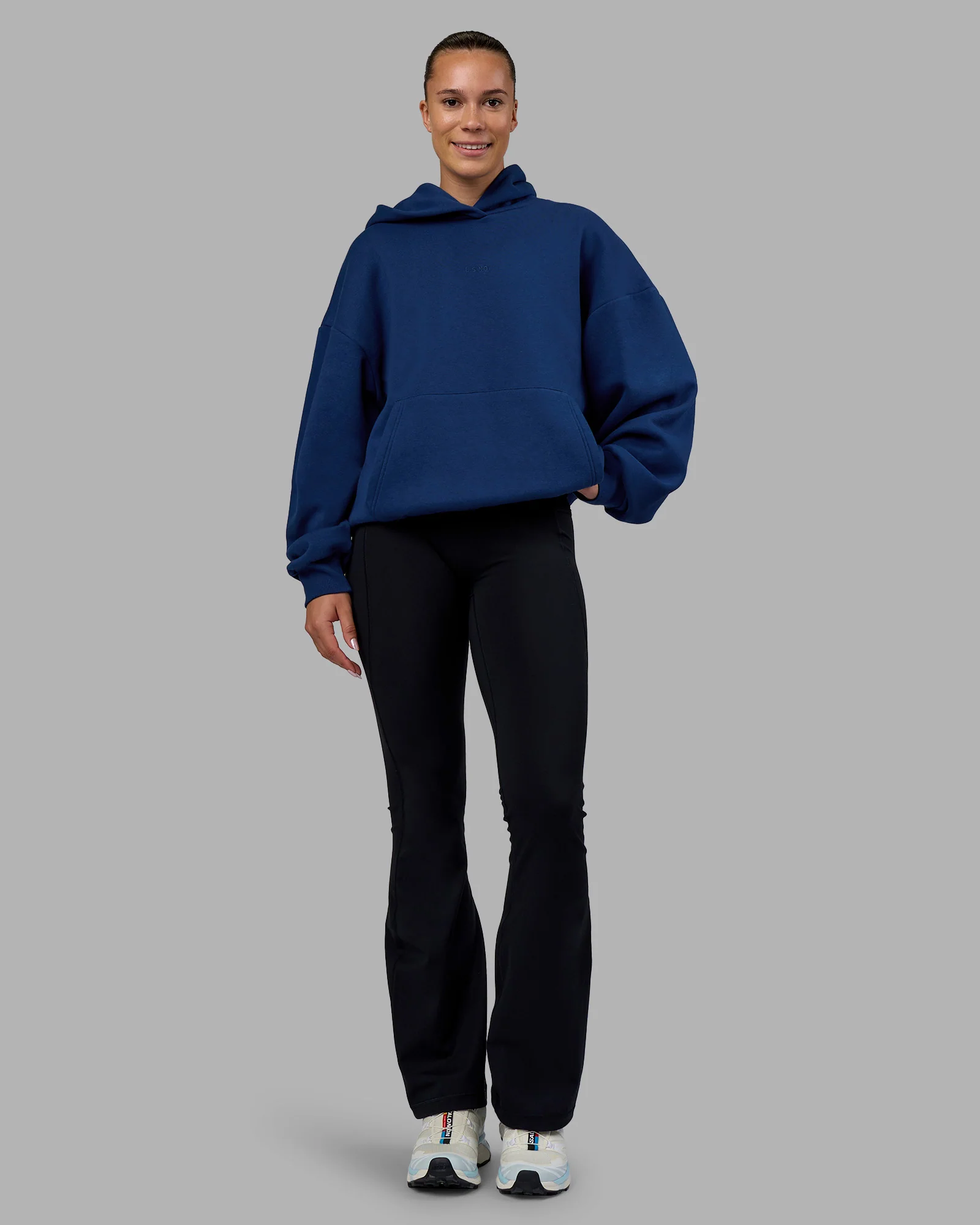 9602-mvp-oversized-hoodie-midnight-blue-5.webp MVP Oversized Hoodie - Midnight Blue