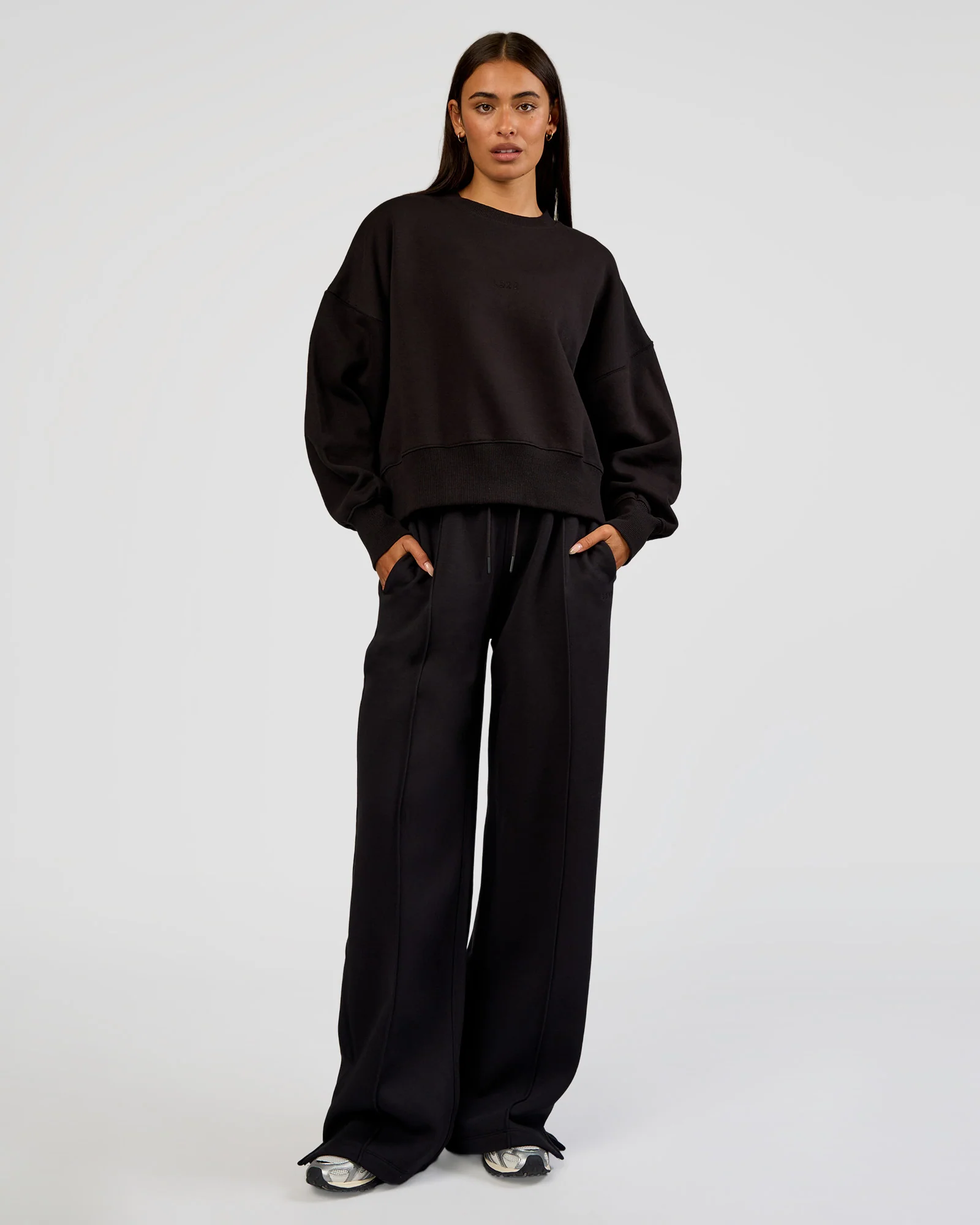 9620-mvp-wide-leg-tall-track-pant-black-6.webp MVP Wide Leg Tall Track Pant - Black