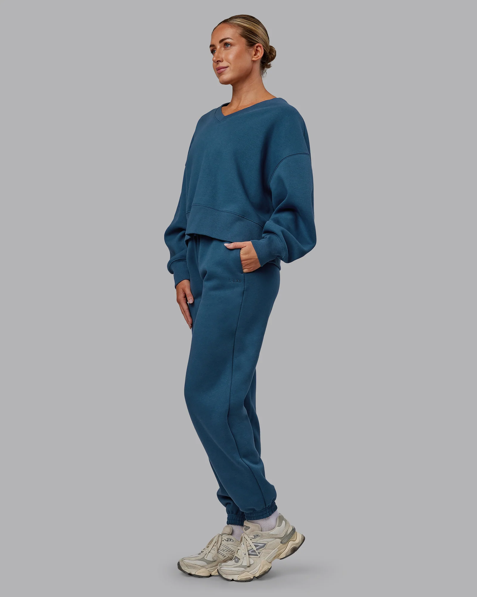 9629-mvp-v-neck-oversized-sweater-indigo-2.webp MVP V Neck Oversized Sweater - Indigo