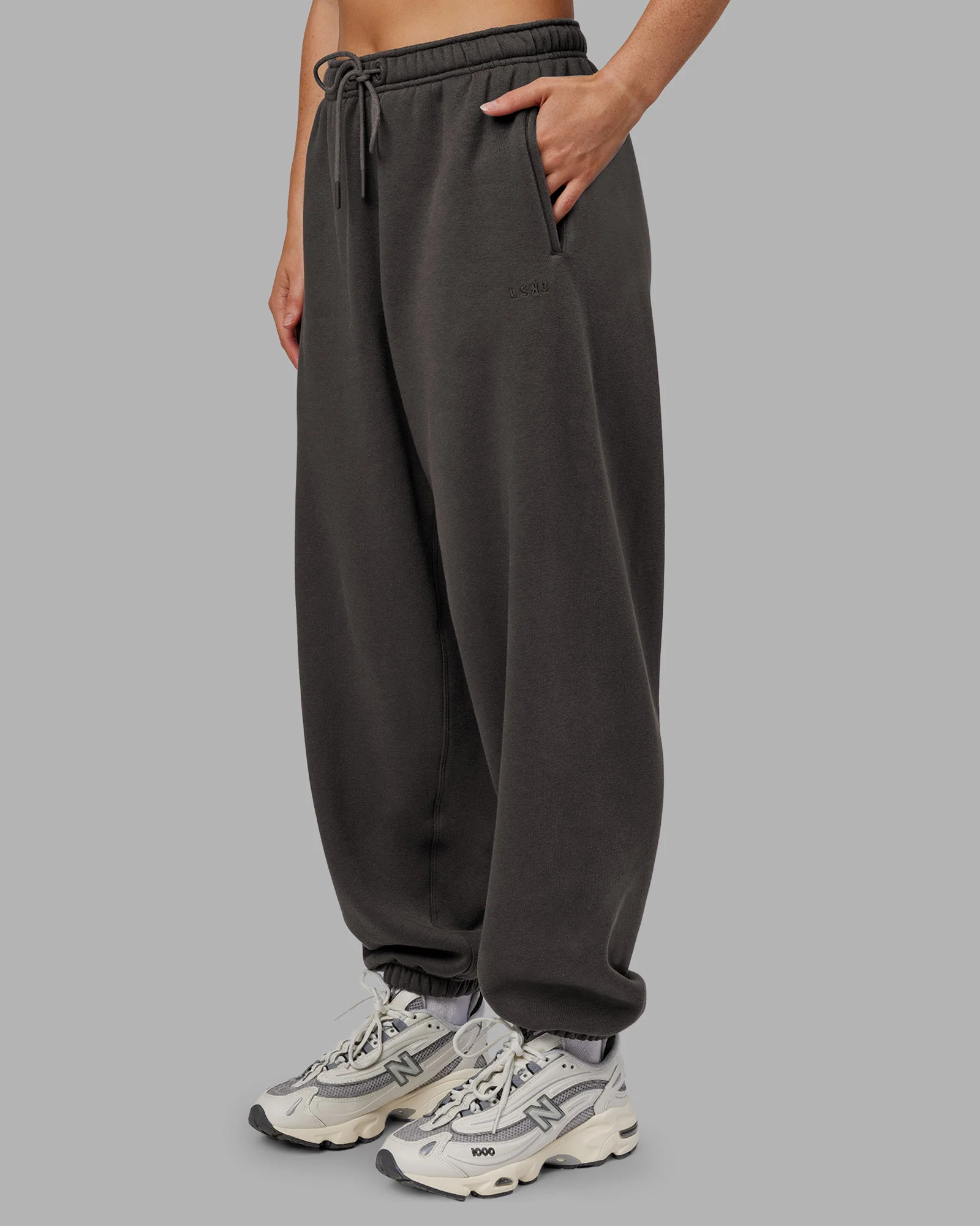 9638-mvp-oversized-slouchy-fit-track-pant-dark-storm-1.webp MVP Oversized Slouchy Fit Track Pant - Dark Storm