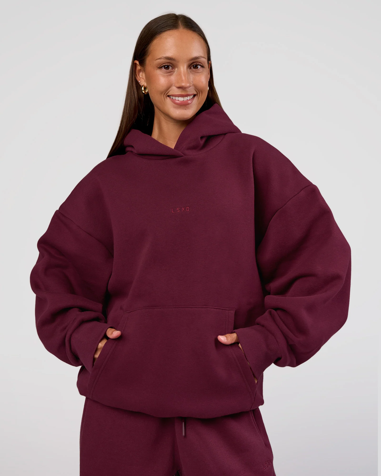 9716-mvp-oversized-hoodie-cherry-lacquer-2.webp MVP Oversized Hoodie - Cherry Lacquer