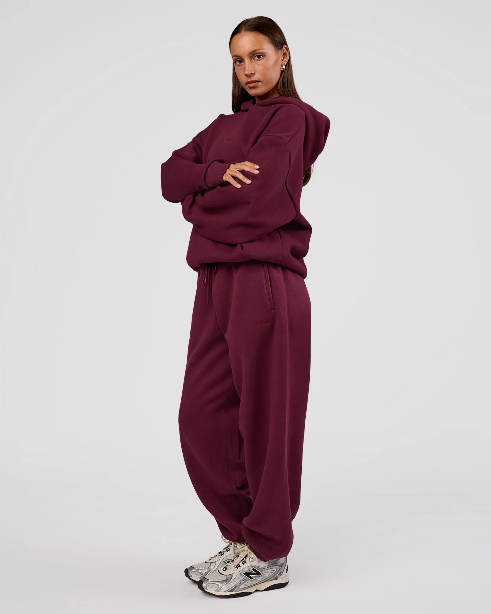9716-mvp-oversized-hoodie-cherry-lacquer-7.webp MVP Oversized Hoodie - Cherry Lacquer