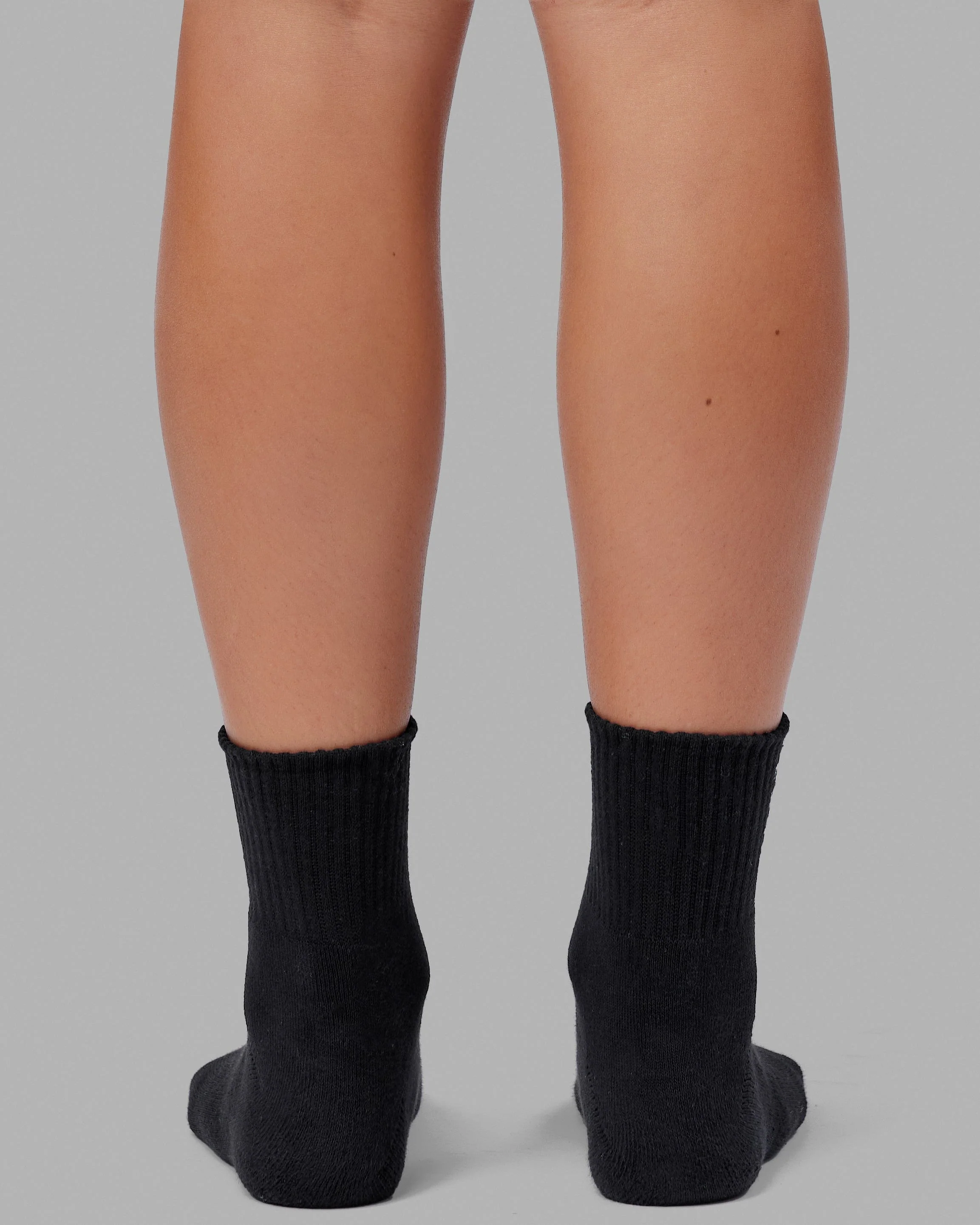 9749-signal-quarter-socks-3-pack-black-white-4.webp Signal Quarter Socks 3 Pack - Black-White