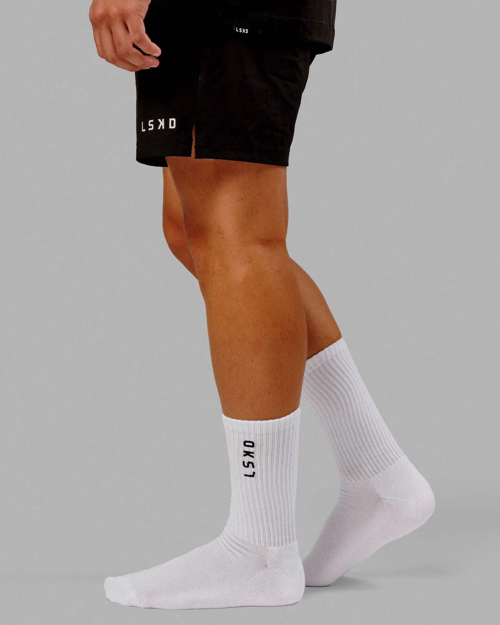 9757-signal-crew-socks-3-pack-2.0-white-black-3.webp Signal Crew Socks 3 Pack 2.0 - White-Black