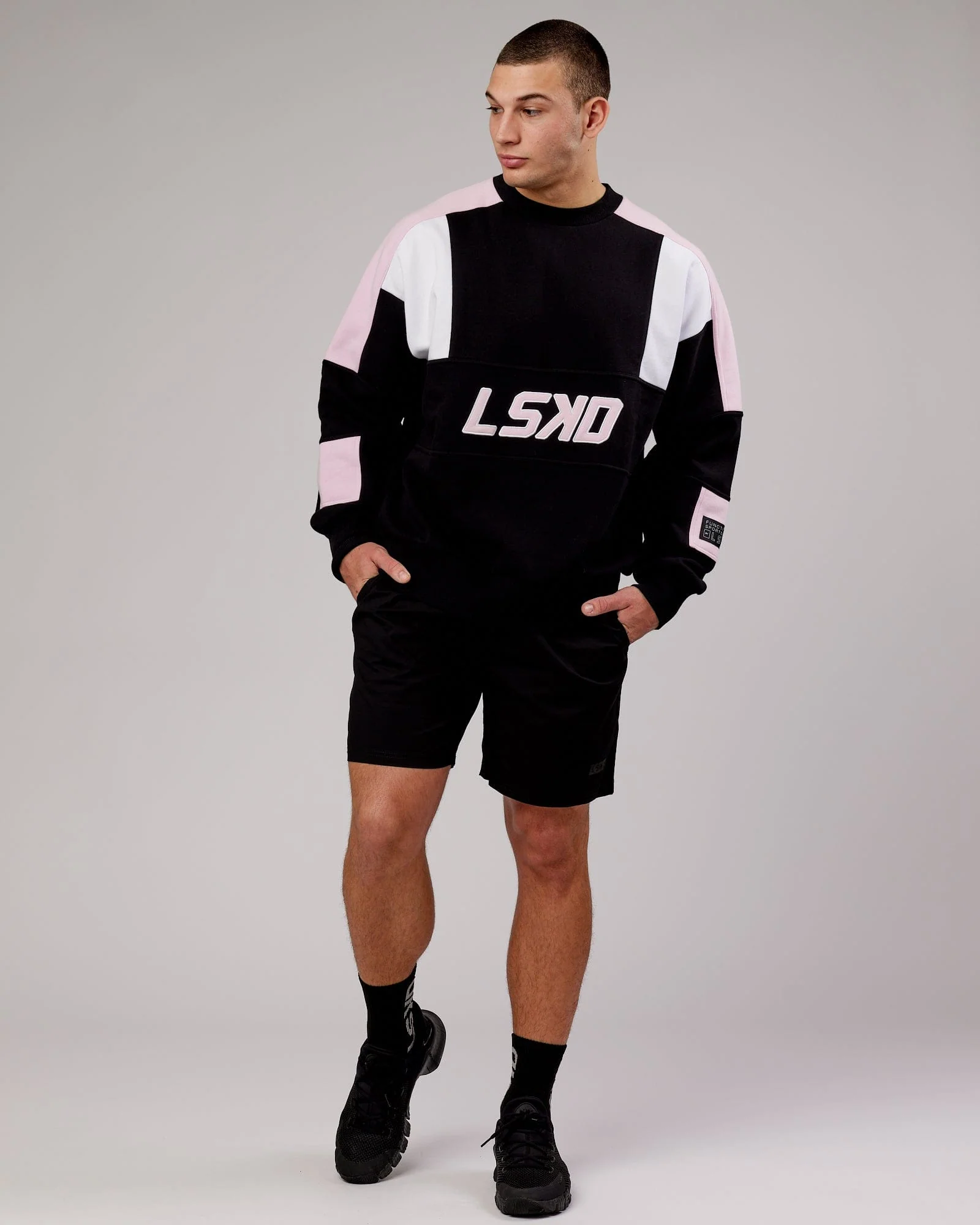 9879-daily-7-short-black-black-5.webp Daily 7" Short - Black-Black