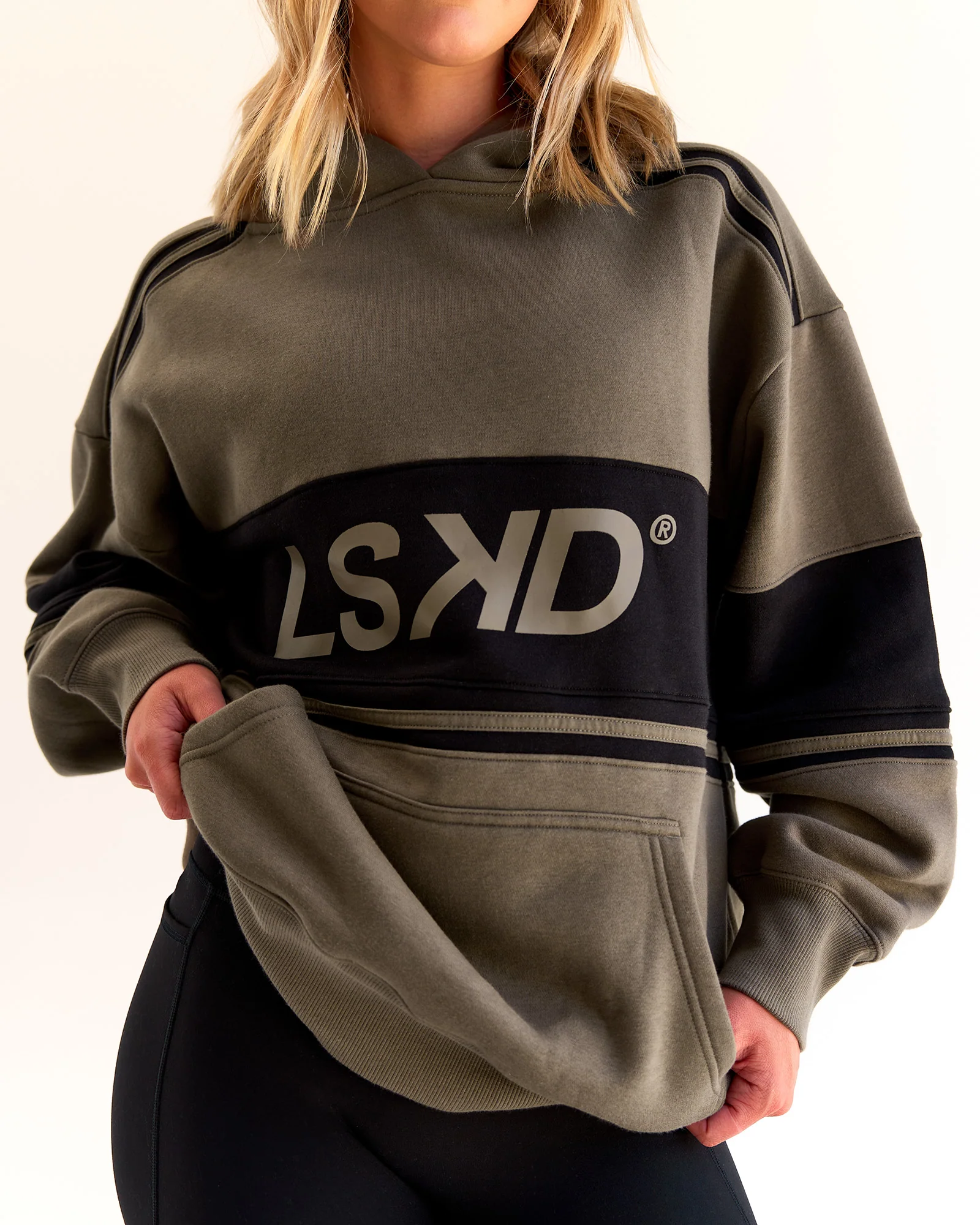 995-a-team-oversized-hoodie-walnut-grey-caviar-10.webp A-Team Oversized Hoodie - Walnut Grey-Caviar