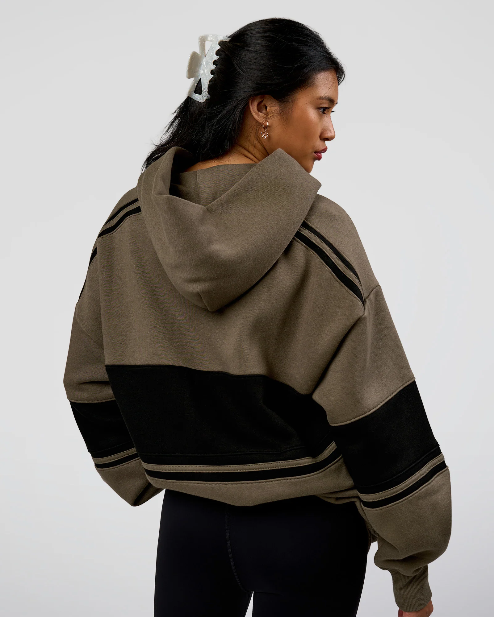 995-a-team-oversized-hoodie-walnut-grey-caviar-5.webp A-Team Oversized Hoodie - Walnut Grey-Caviar